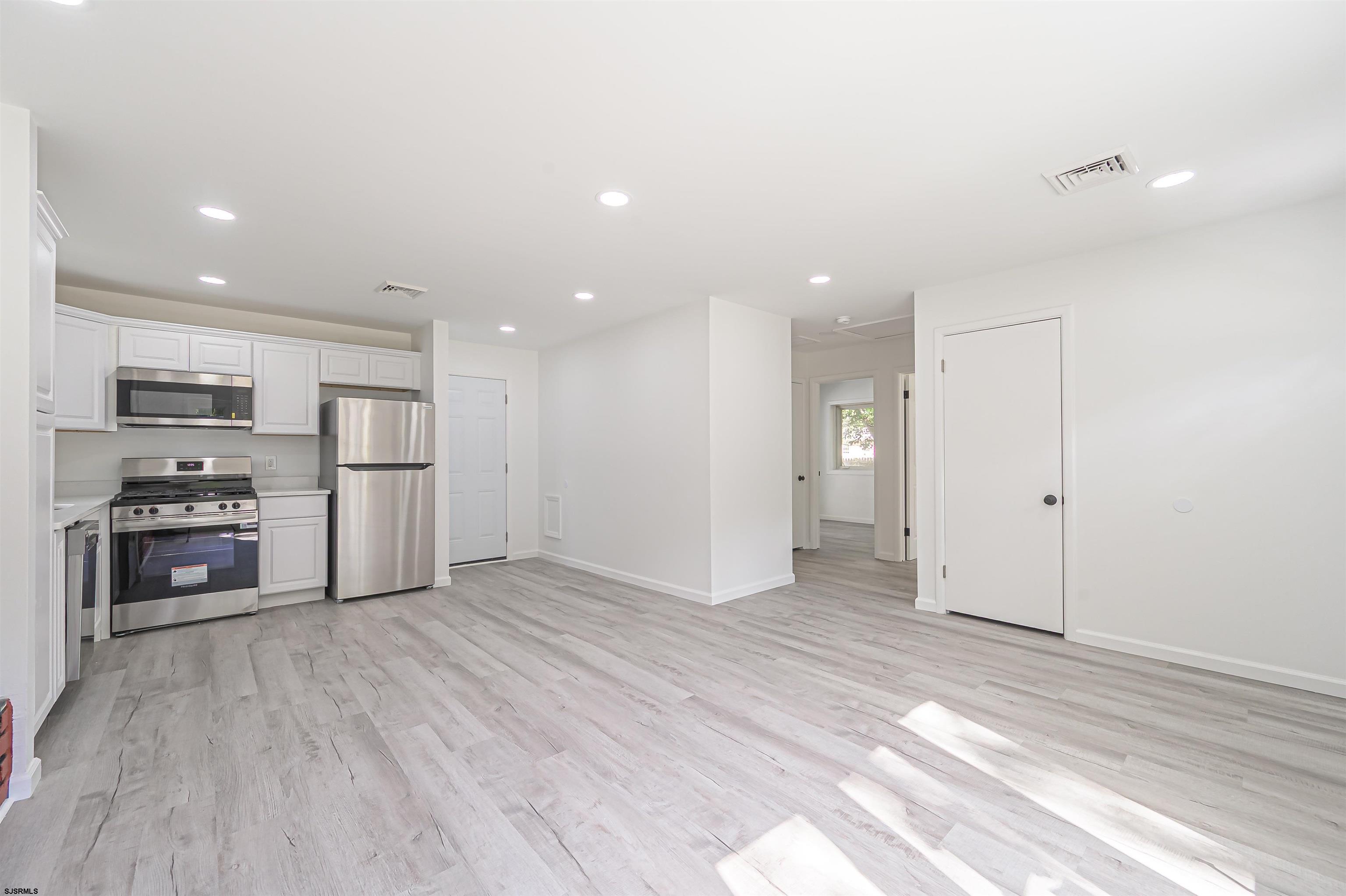 25 Robin Road