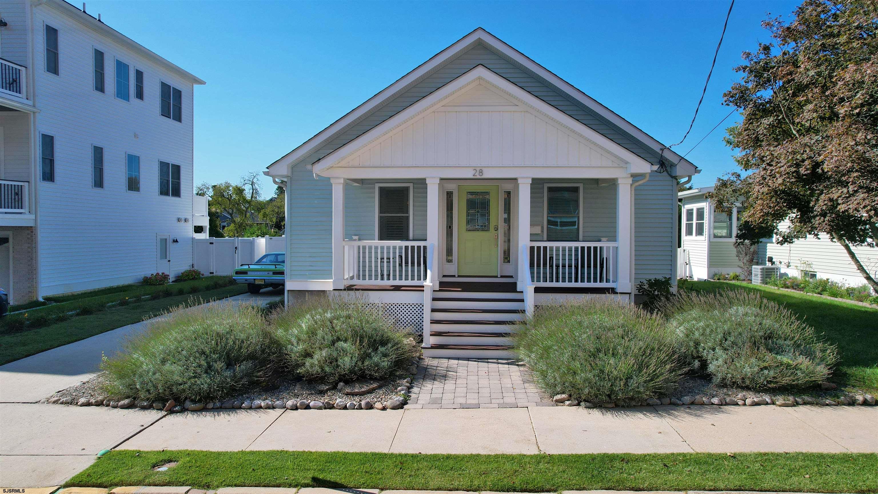 28 E New York Avenue - Picture 1