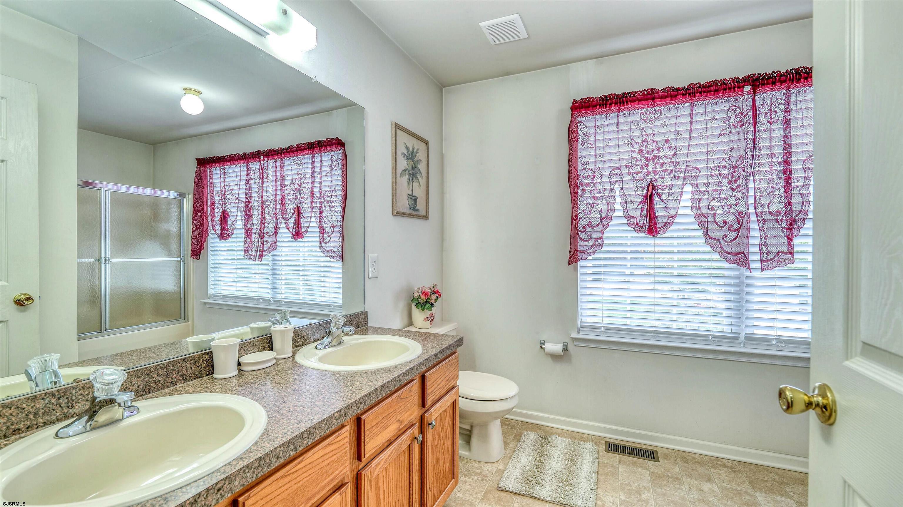 23 Ivystone Dr