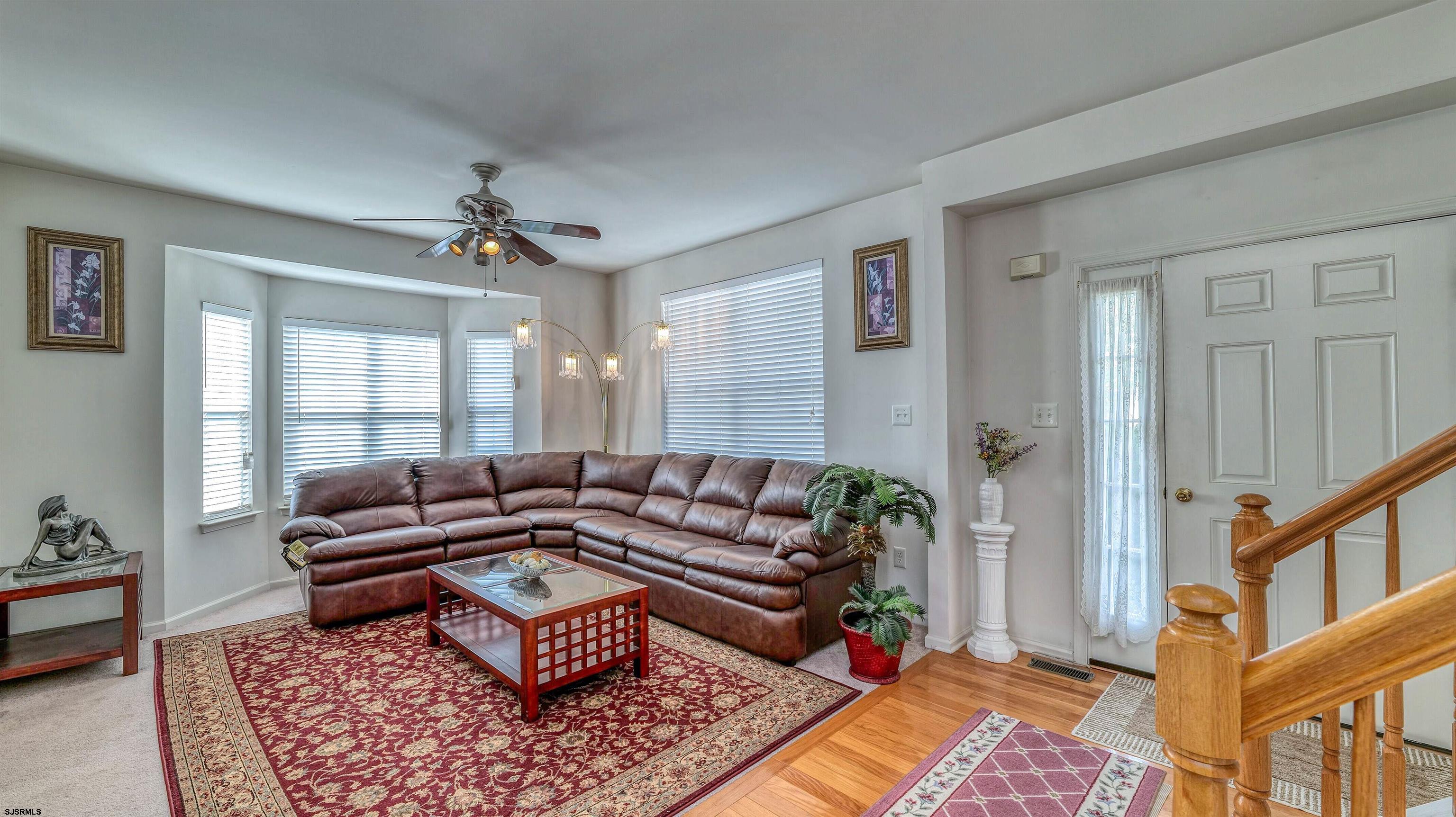 23 Ivystone Dr - Picture 2
