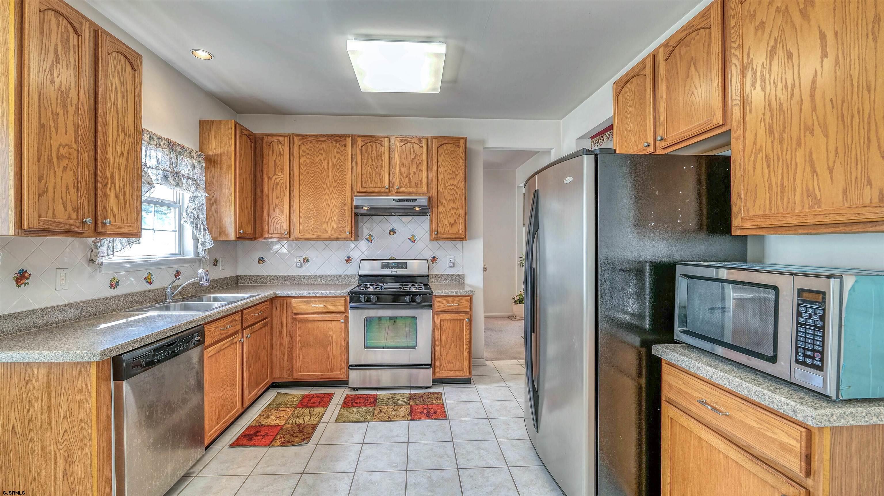 23 Ivystone Dr