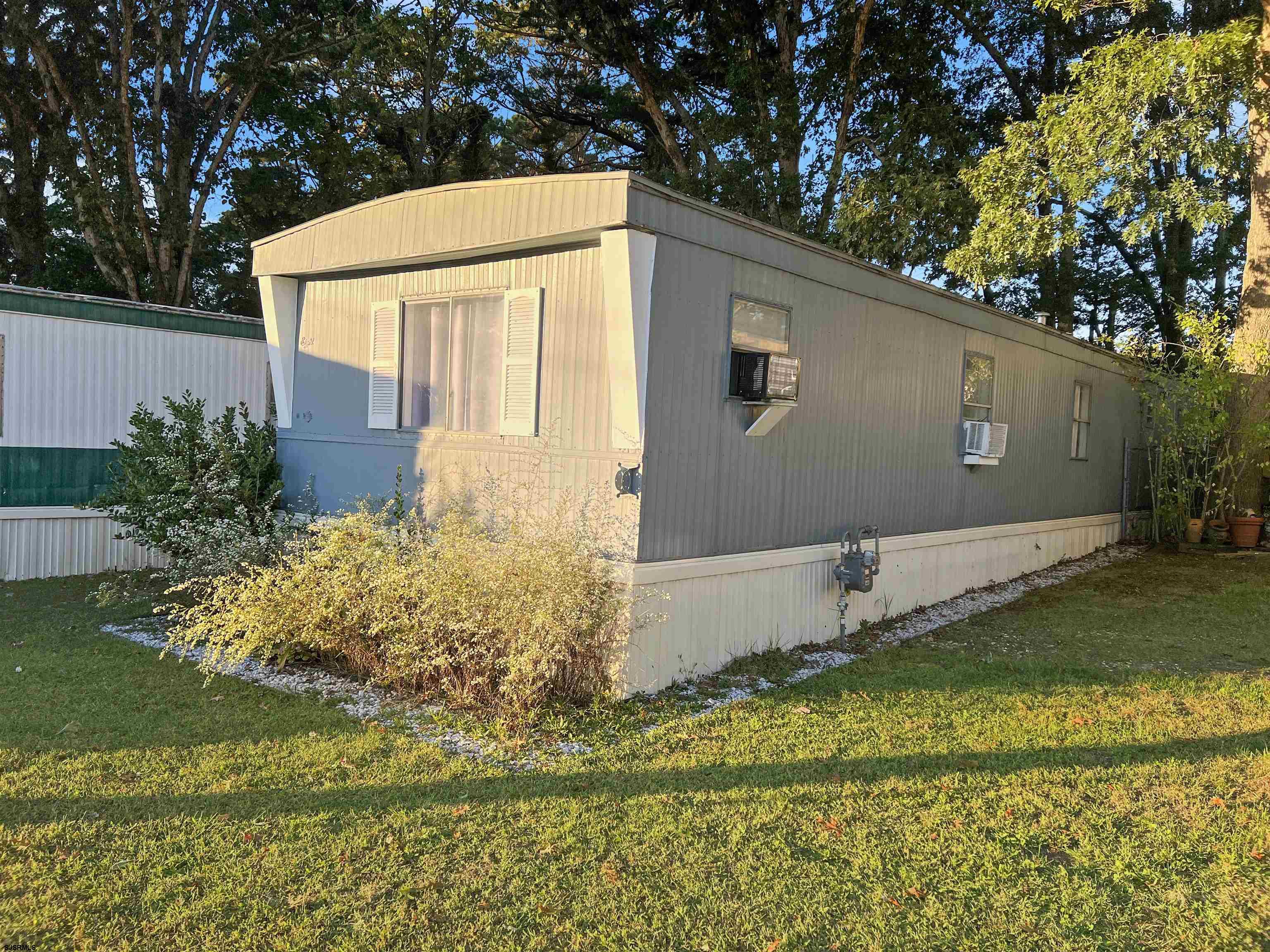 6672 Black Horse Pike - Picture 1