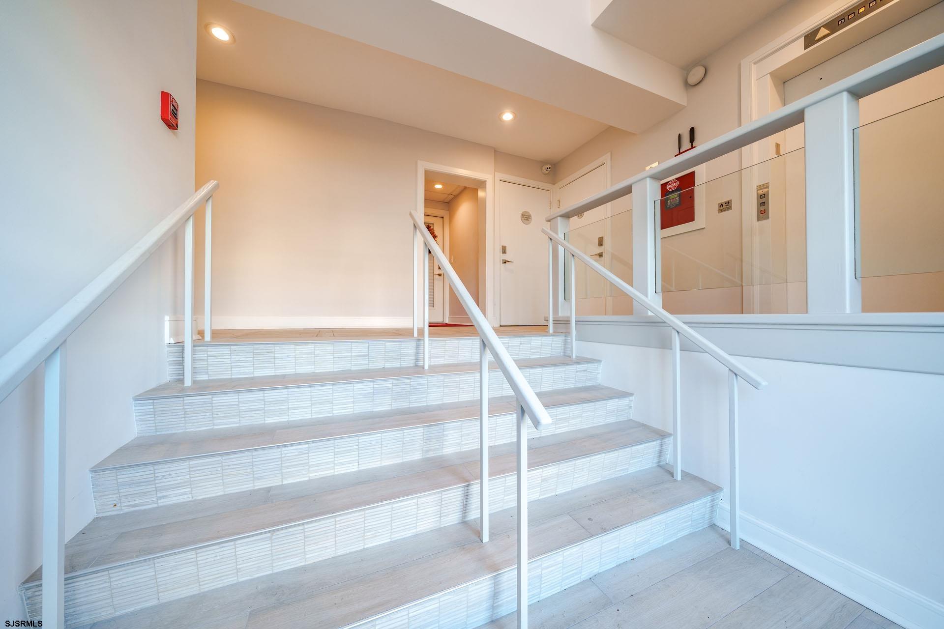 701 West Avenue - Picture 3