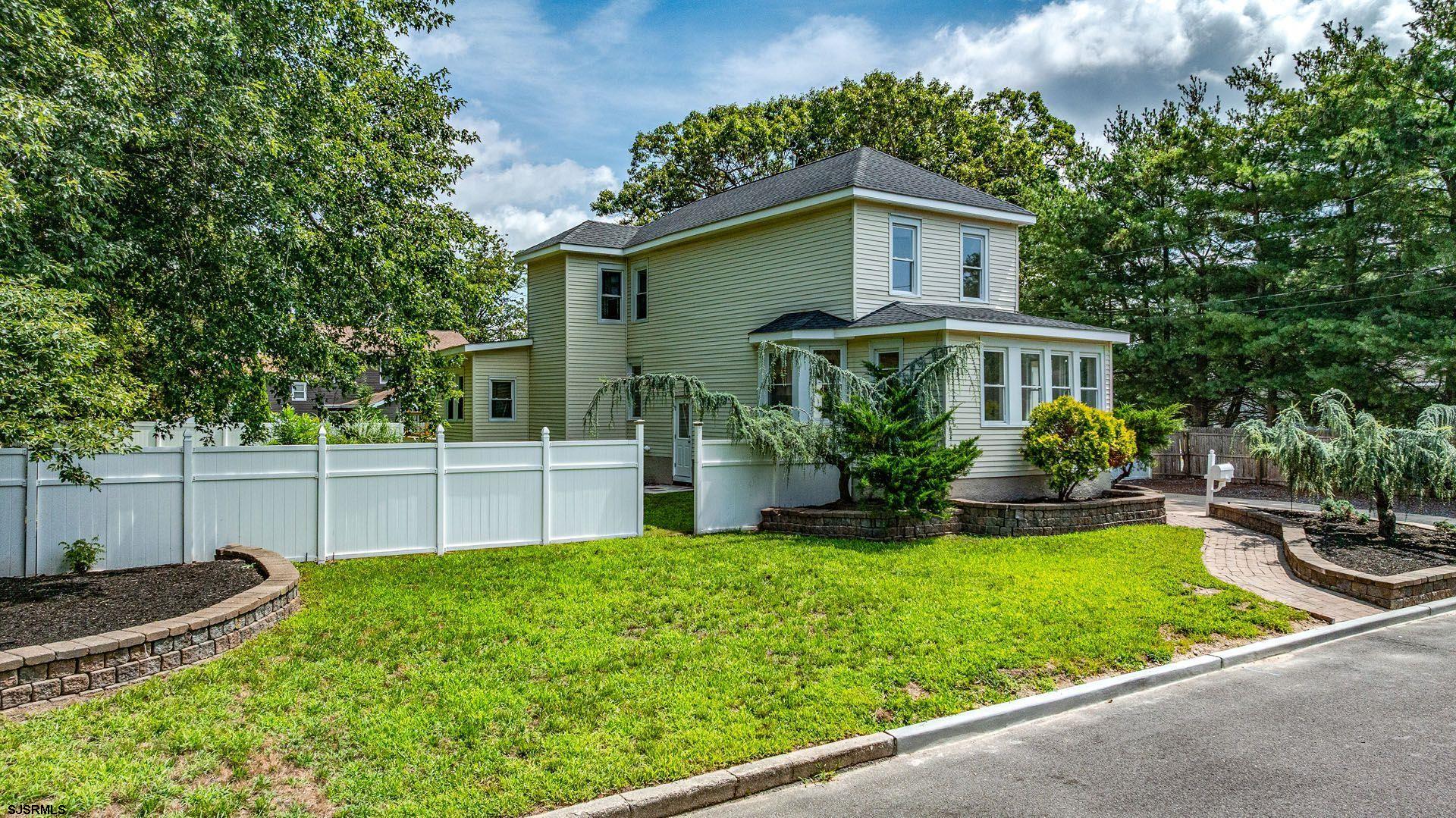 413 W Oakcrest - Picture 2