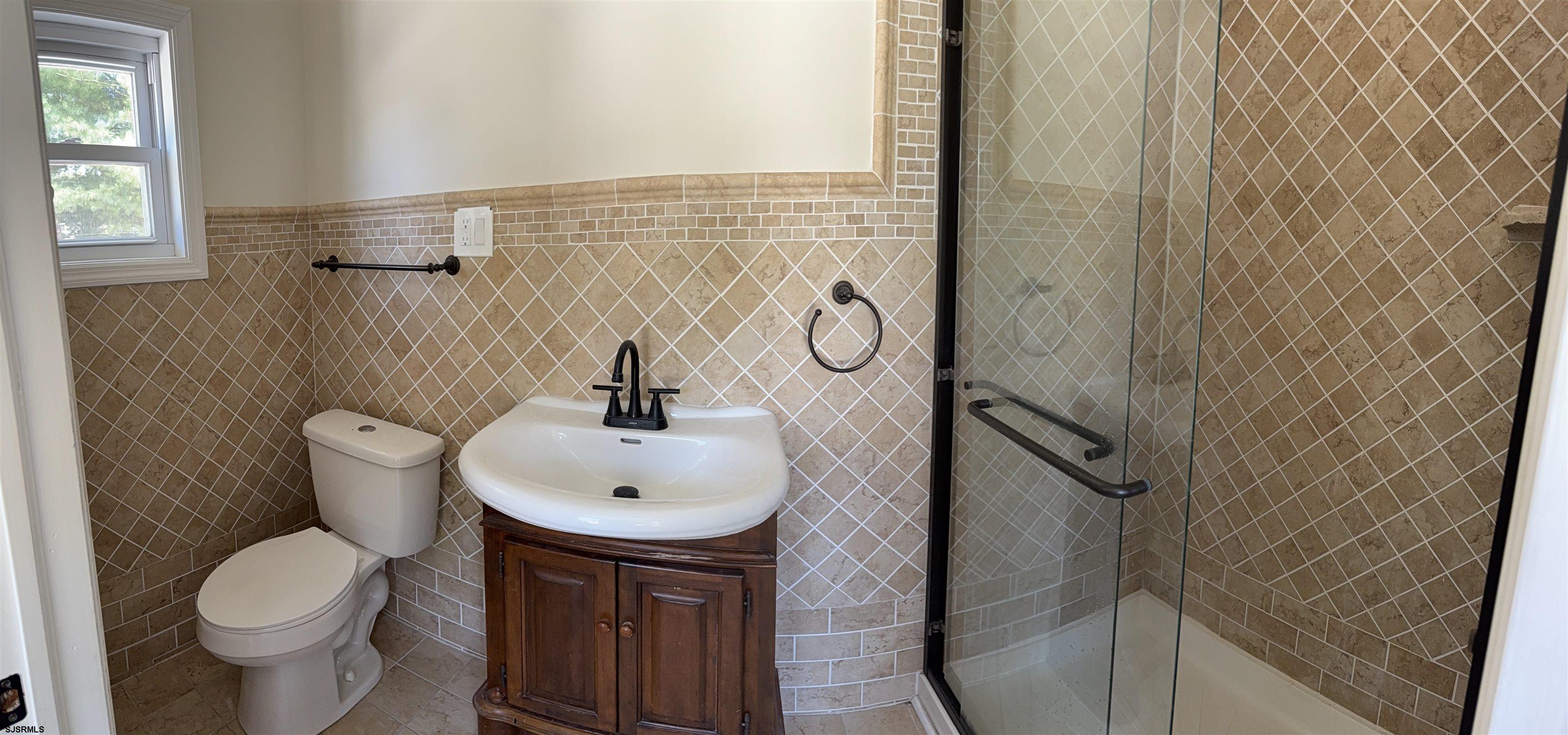 413 W Oakcrest