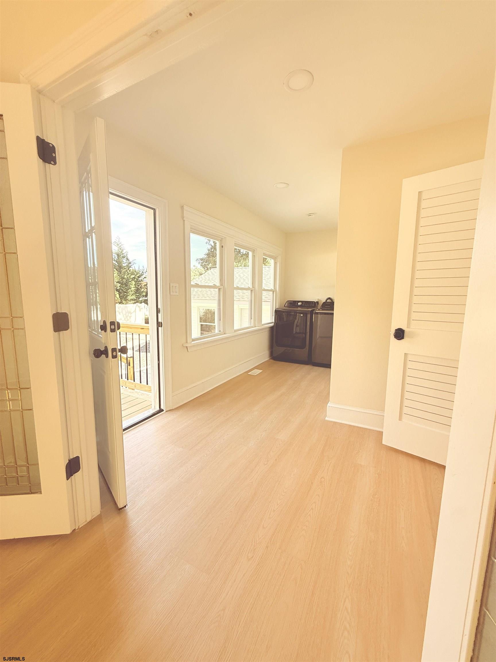 413 W Oakcrest
