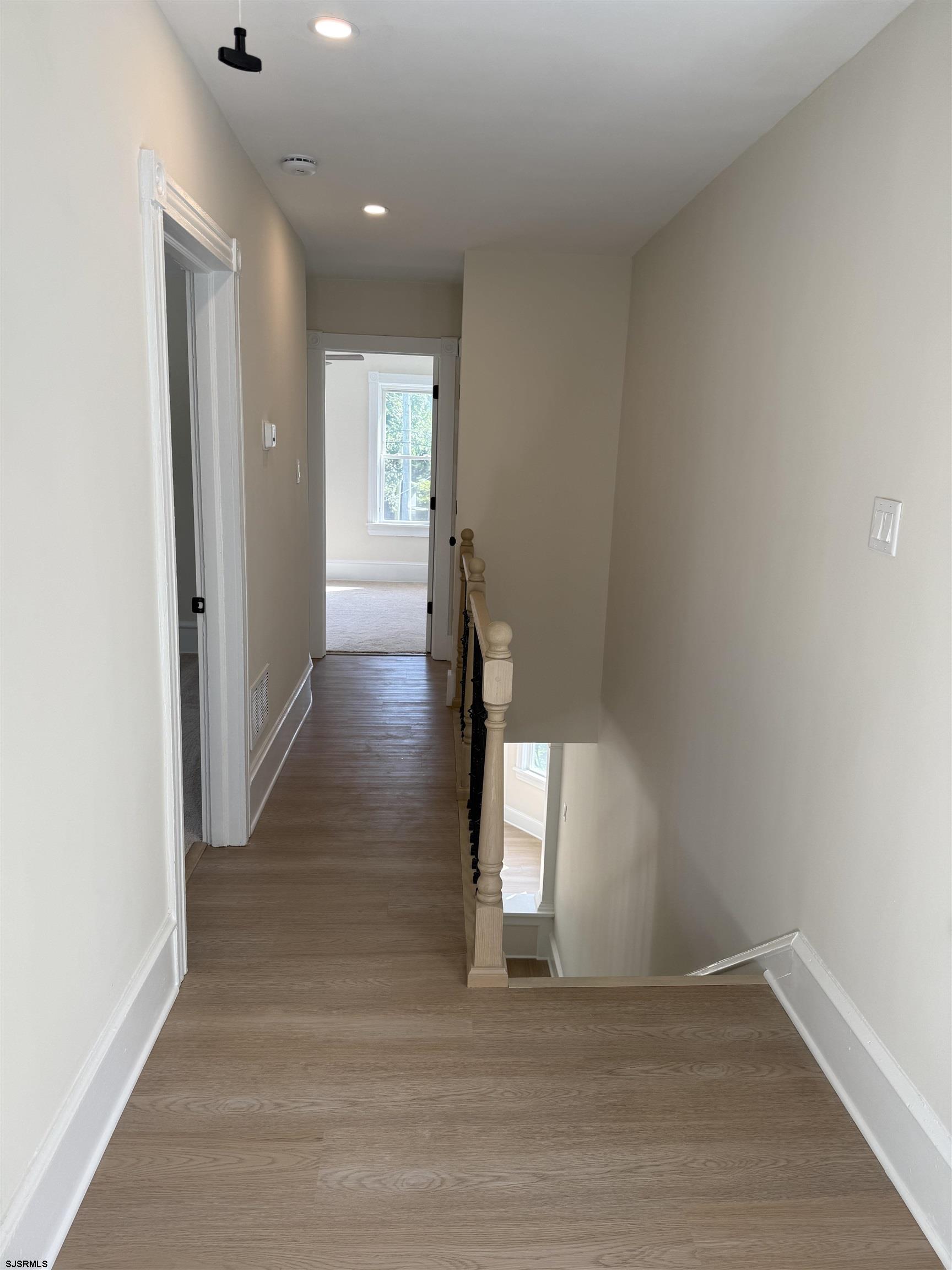 413 W Oakcrest