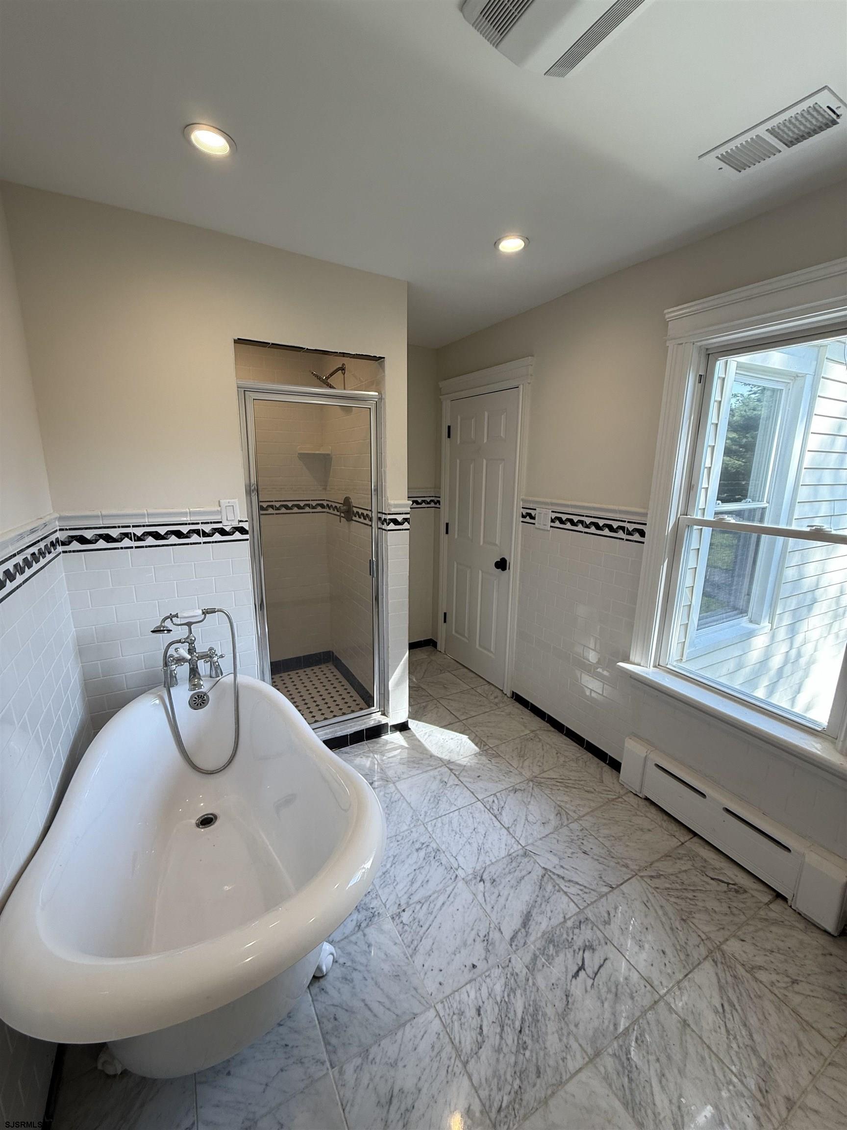 413 W Oakcrest