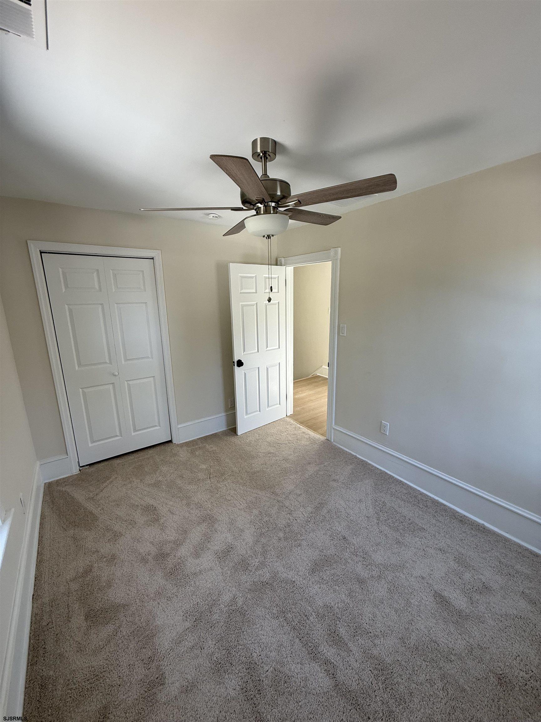 413 W Oakcrest