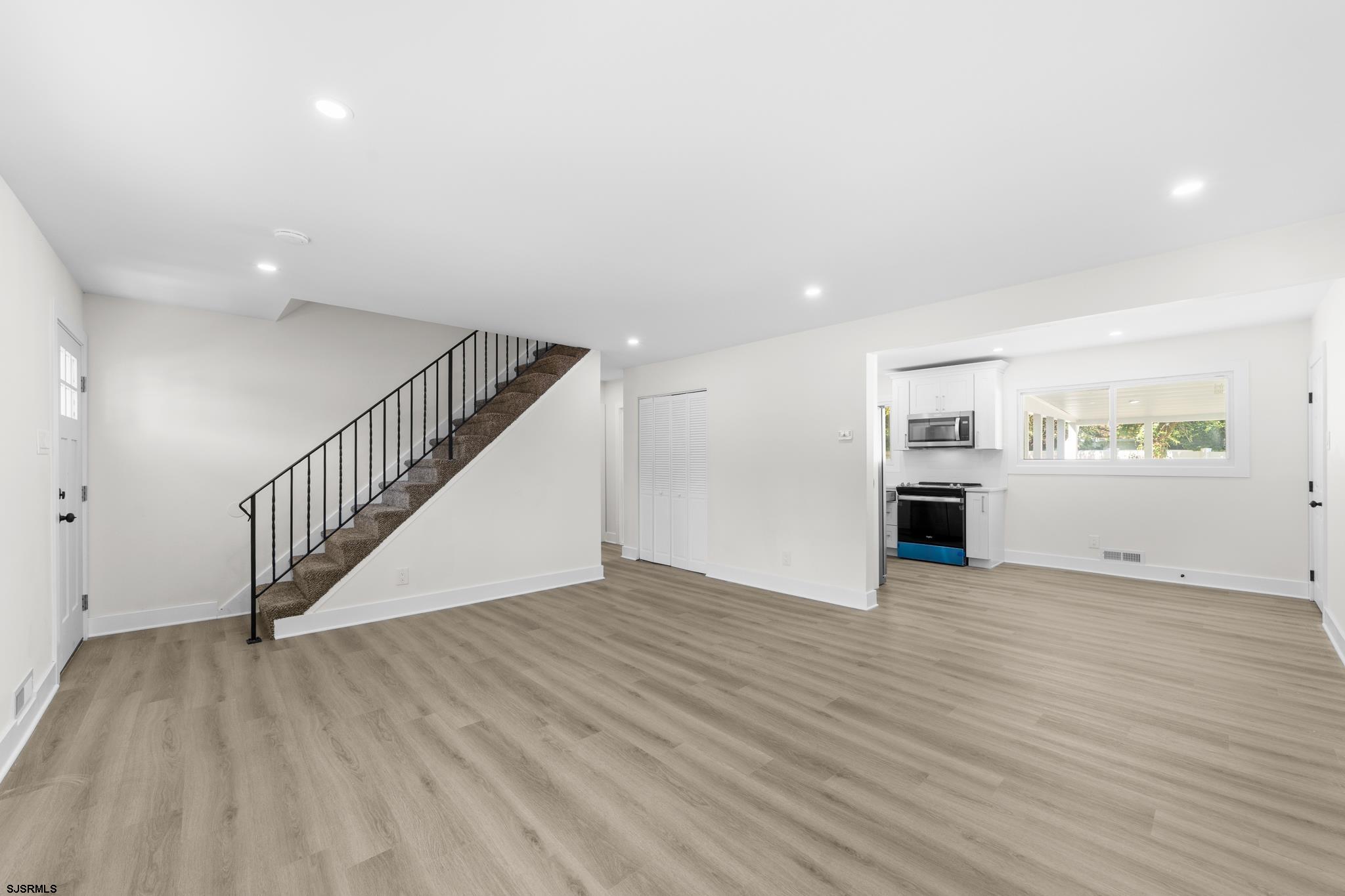 100 Colwick Dr