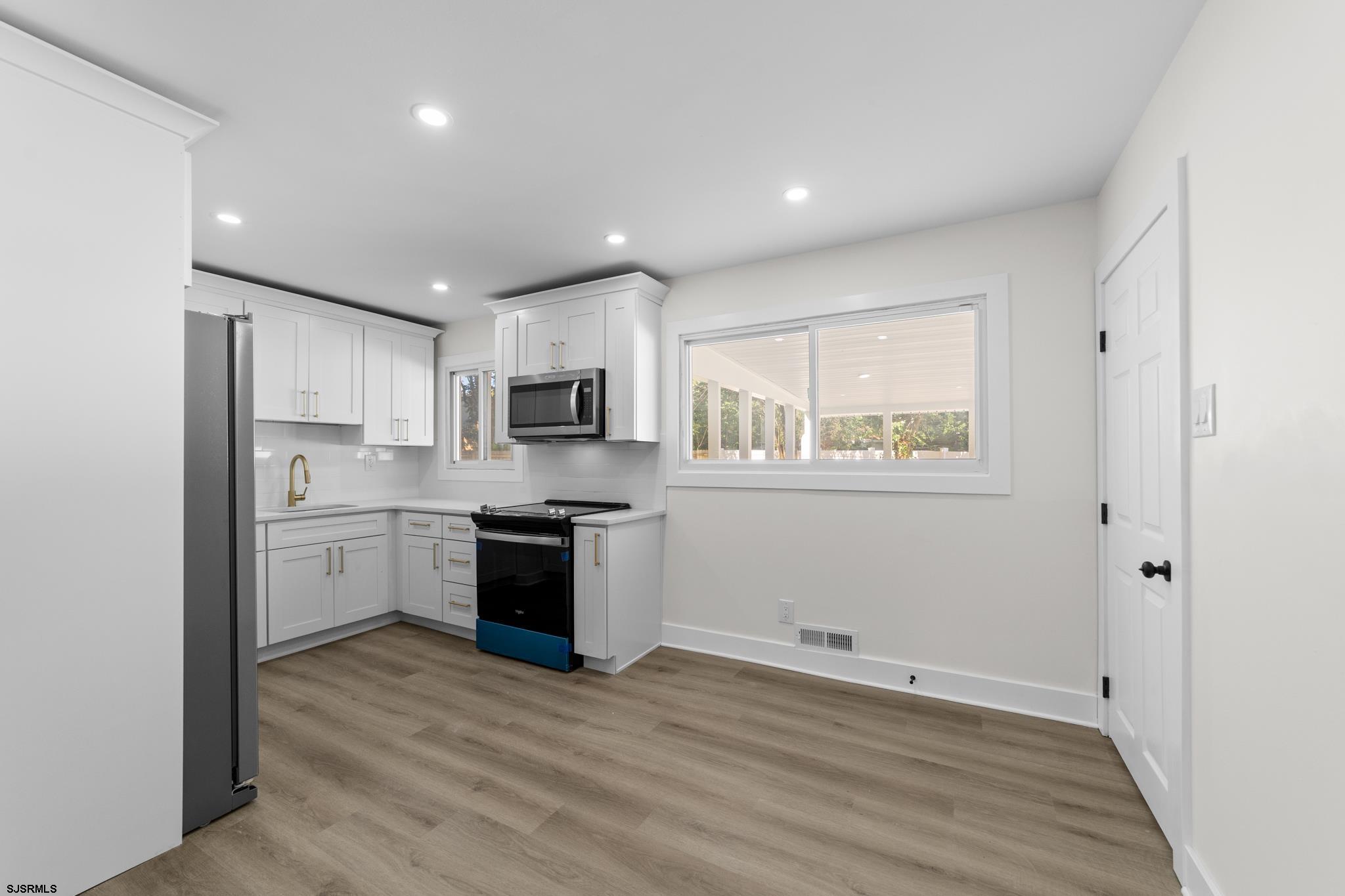 100 Colwick Dr
