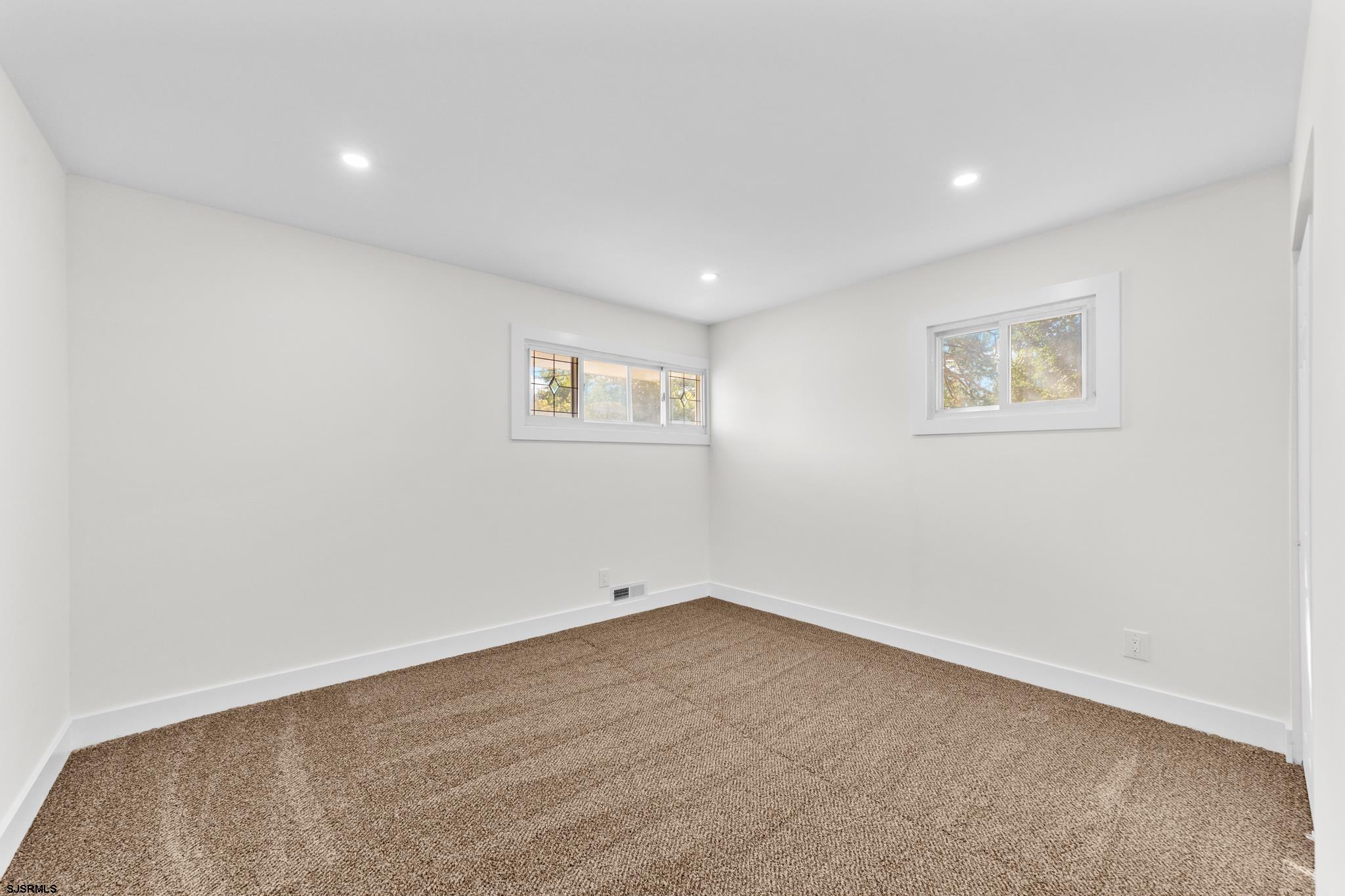 100 Colwick Dr