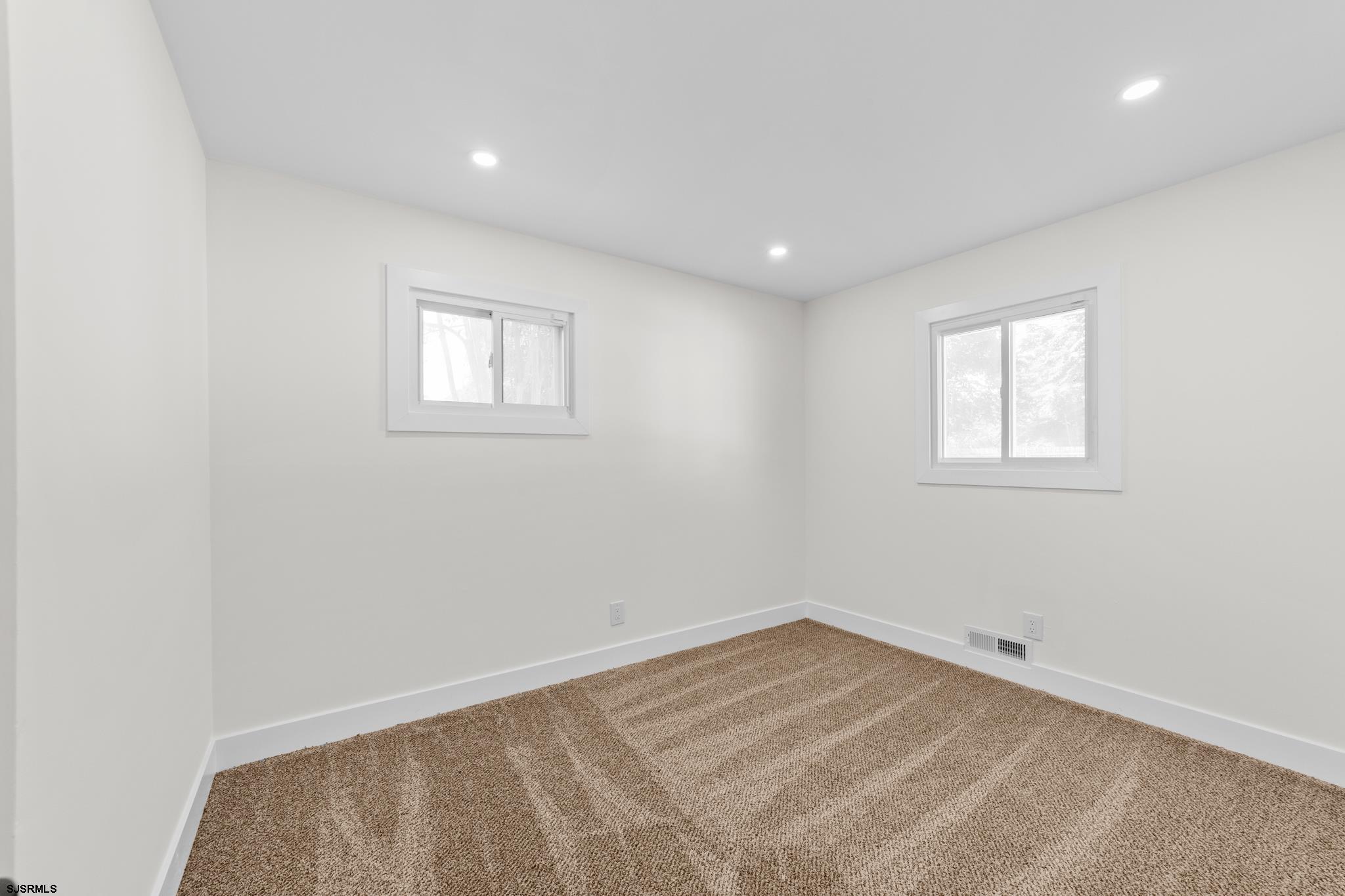 100 Colwick Dr