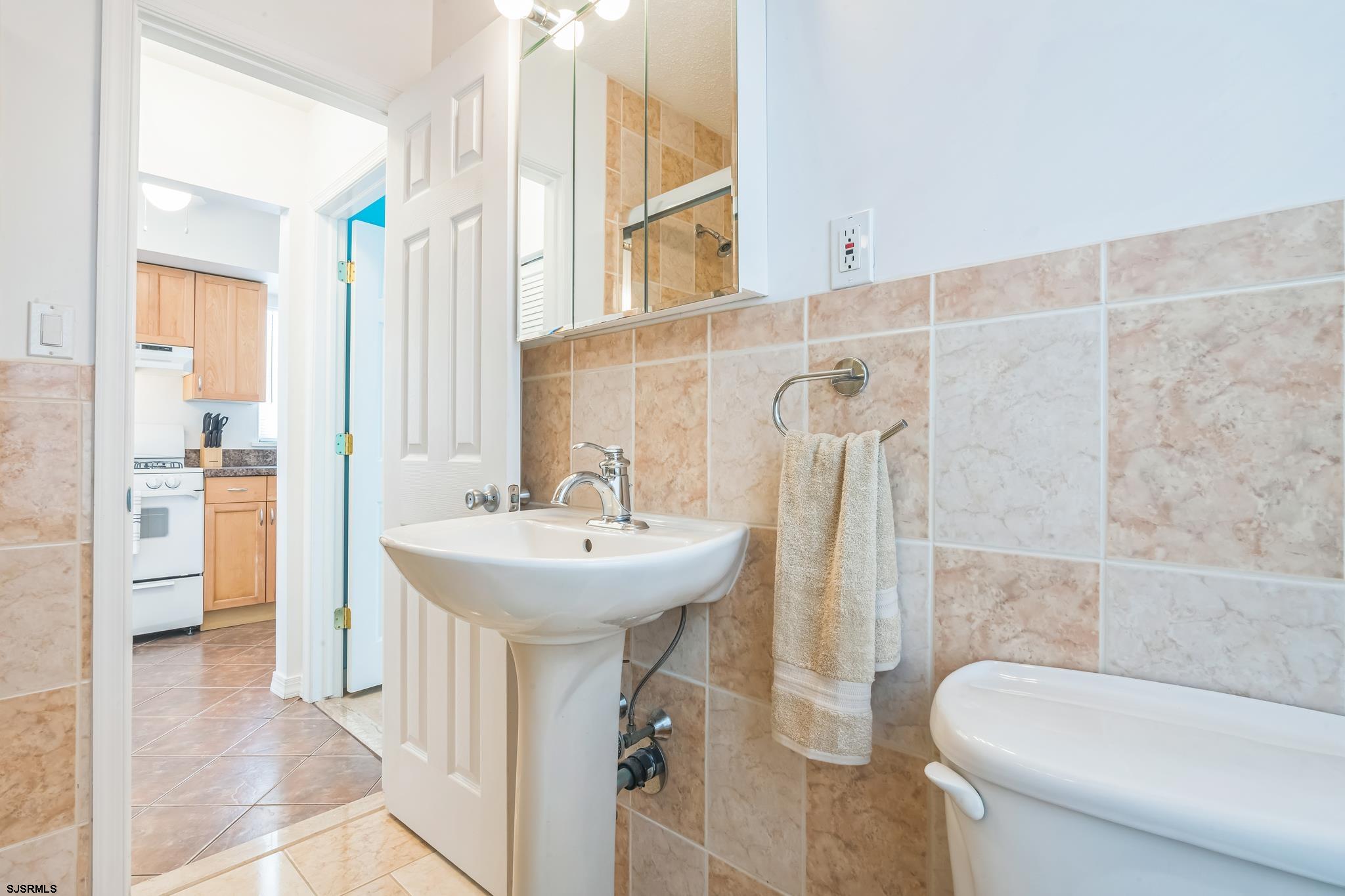 219 N Somerset Avenue