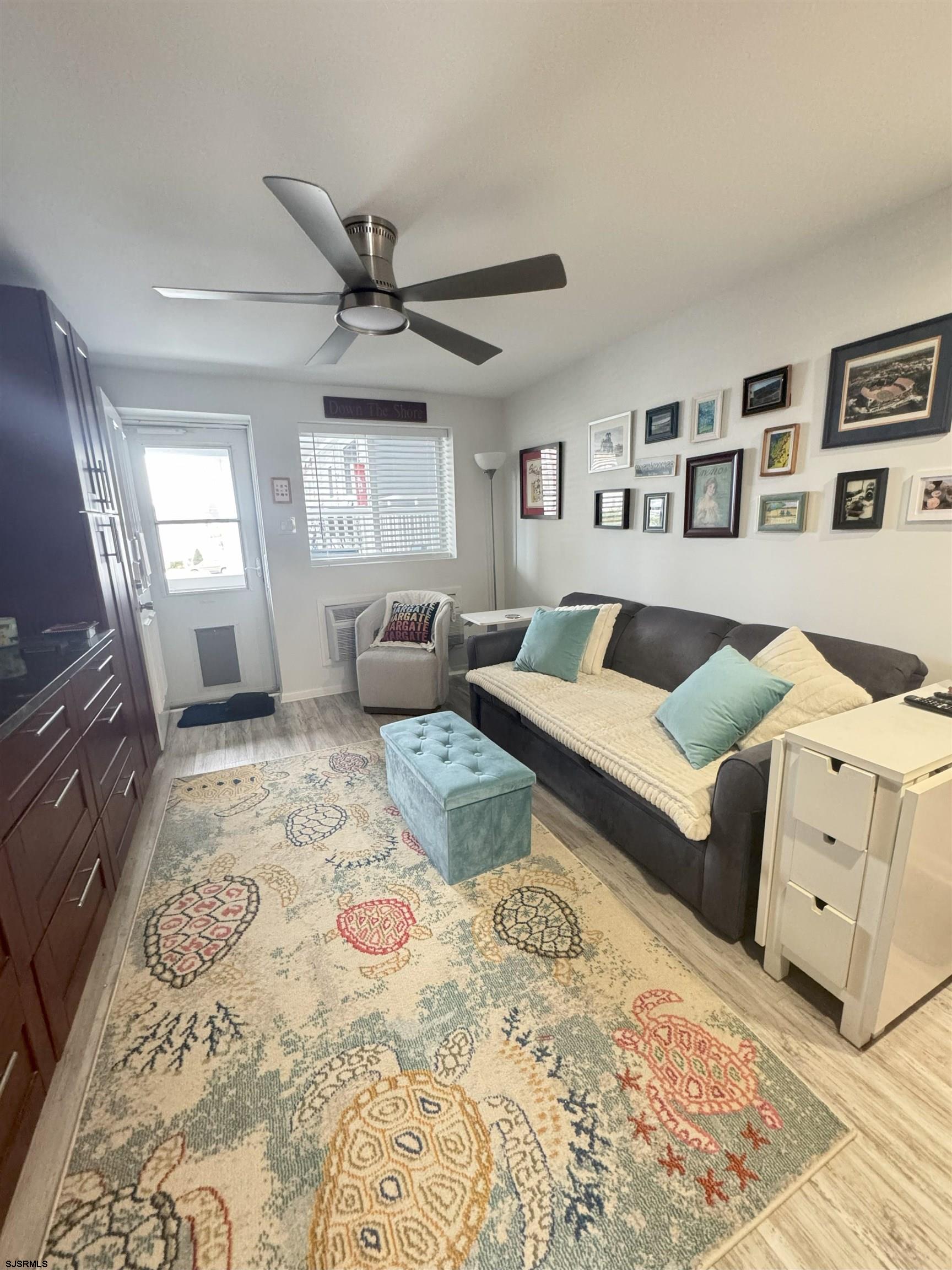 9201 Atlantic Avenue - Picture 1