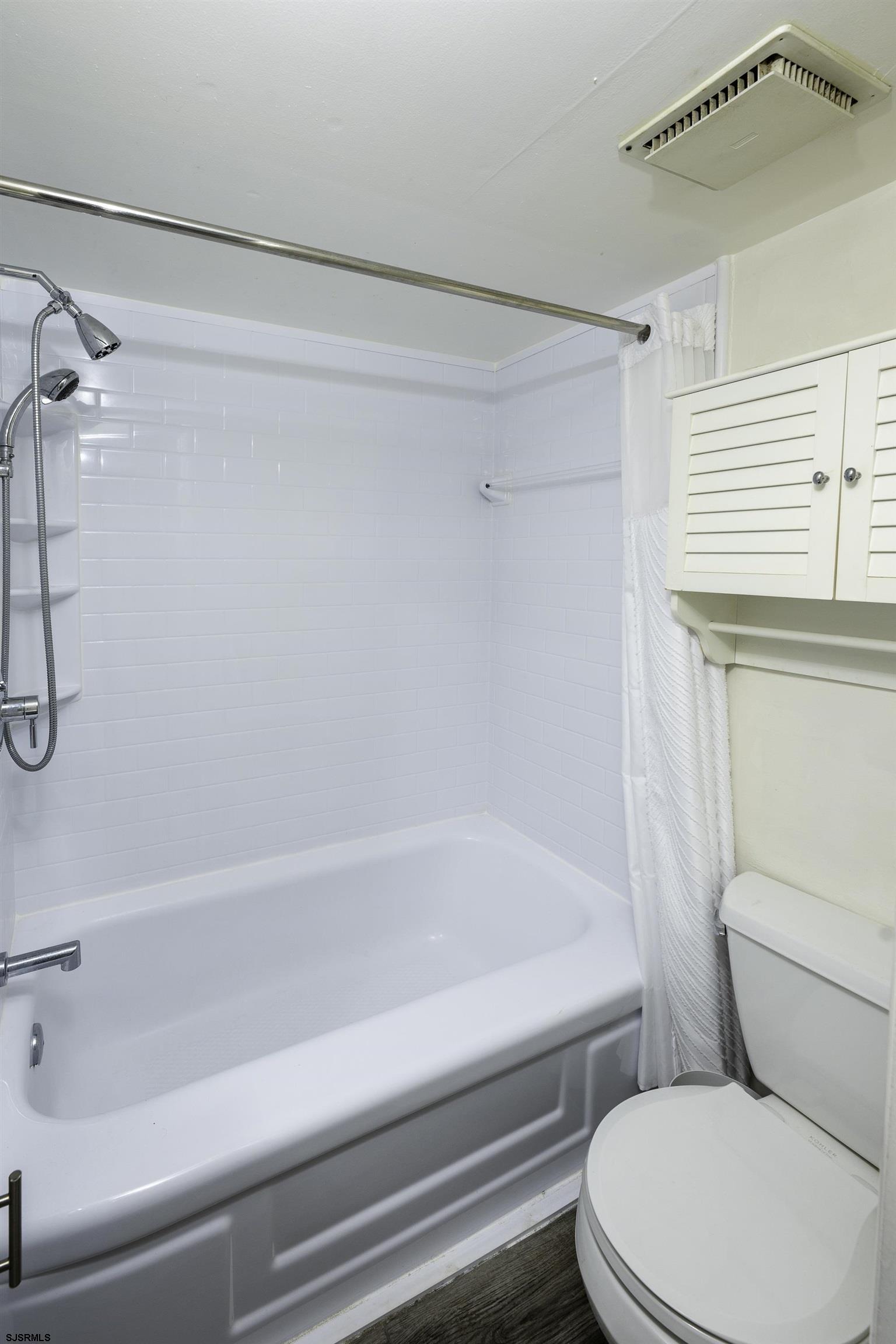 9201 Atlantic Avenue