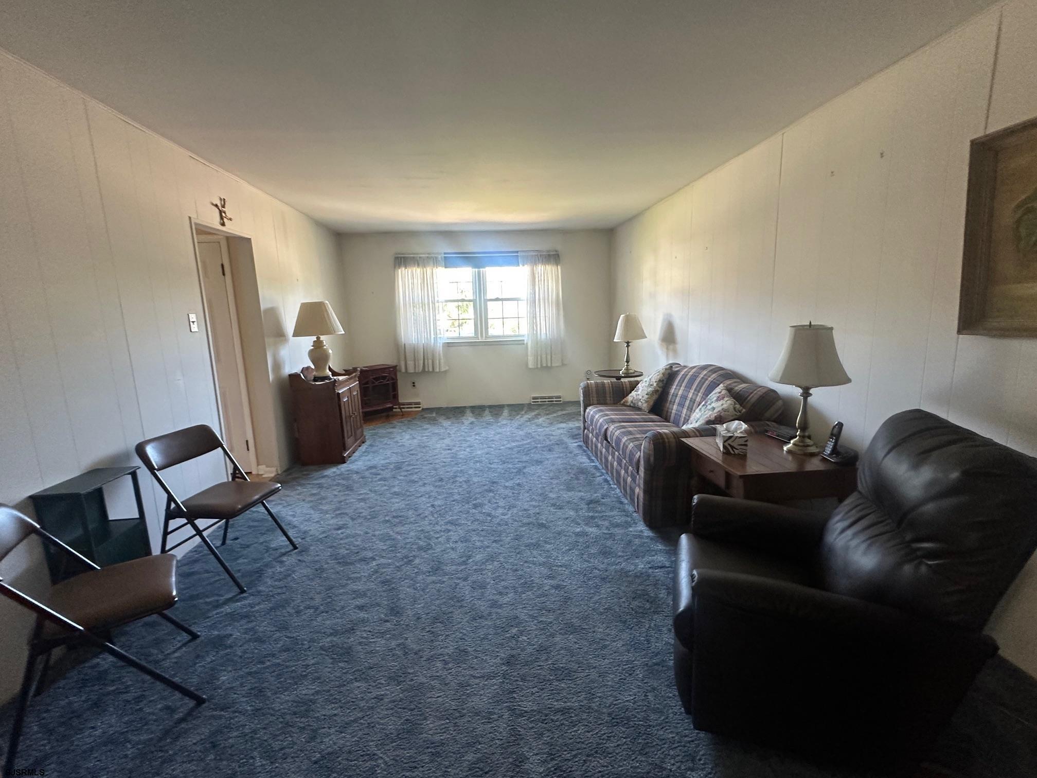 203 Rosemarie Dr