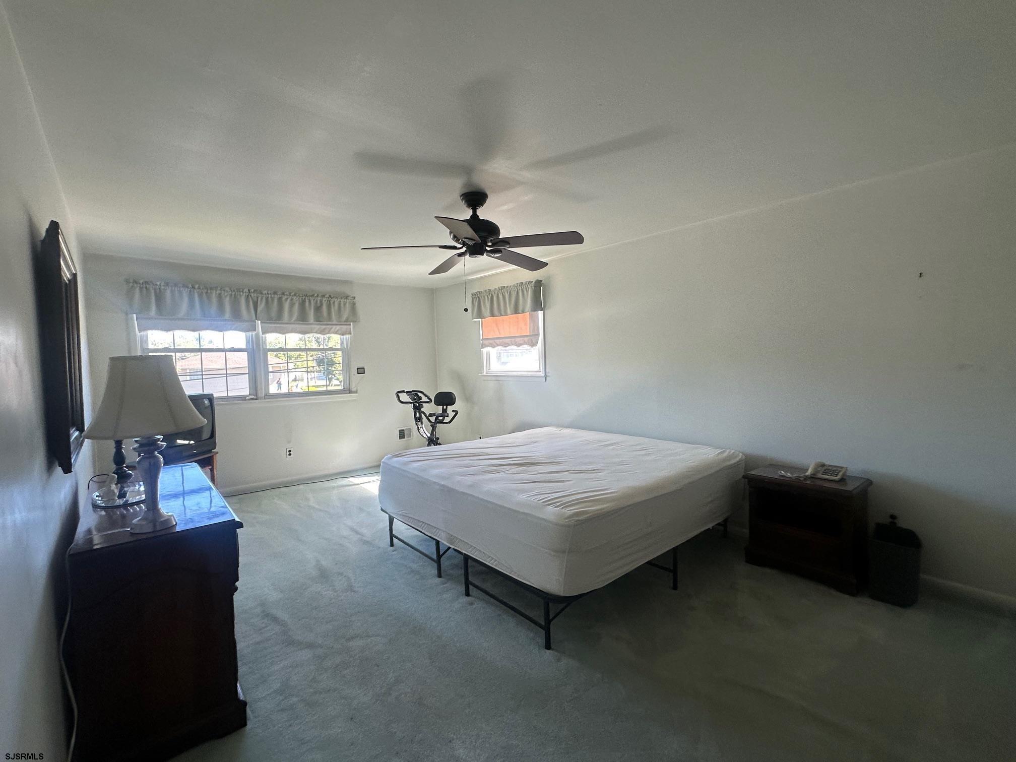 203 Rosemarie Dr