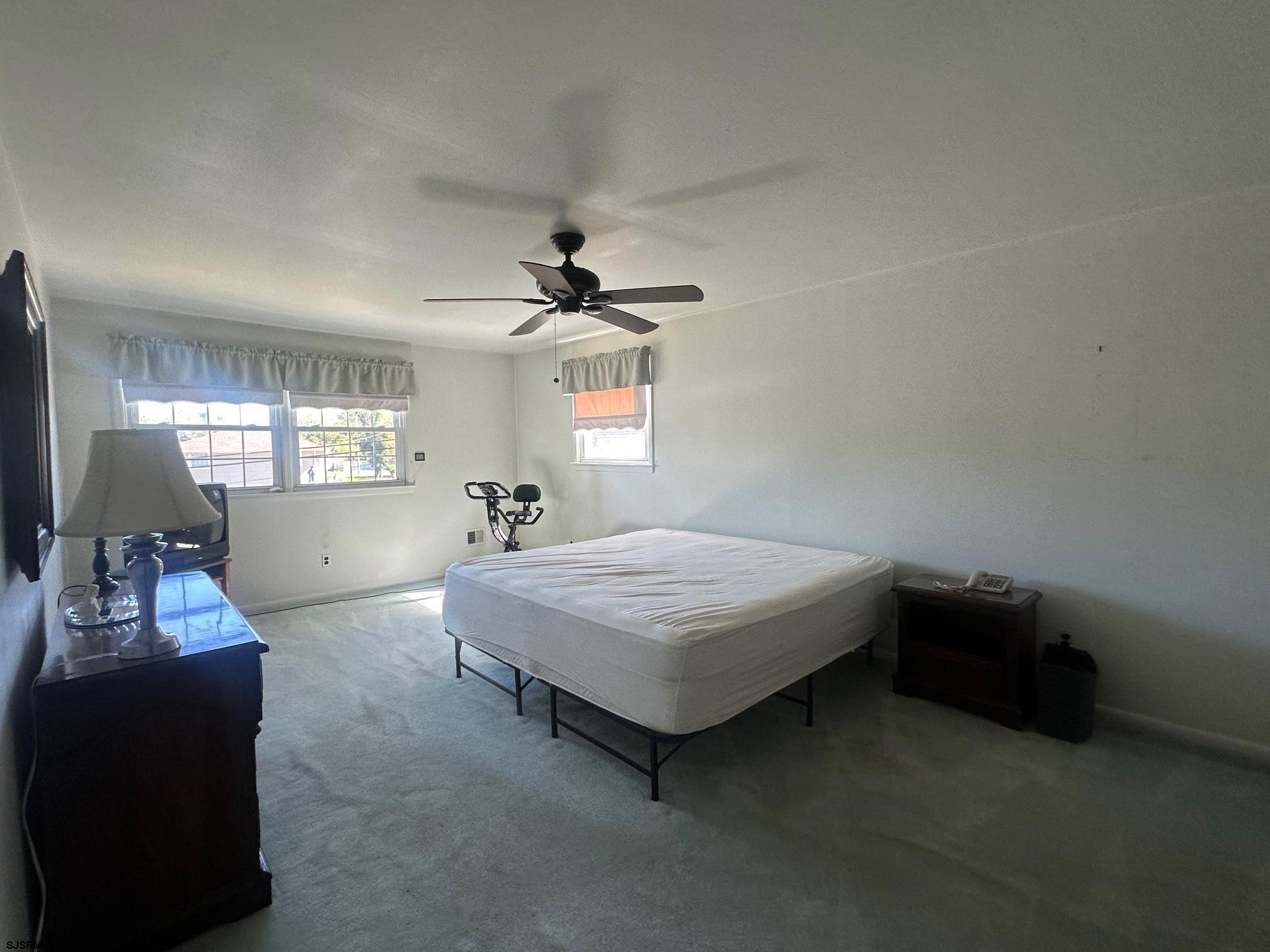 203 Rosemarie Dr