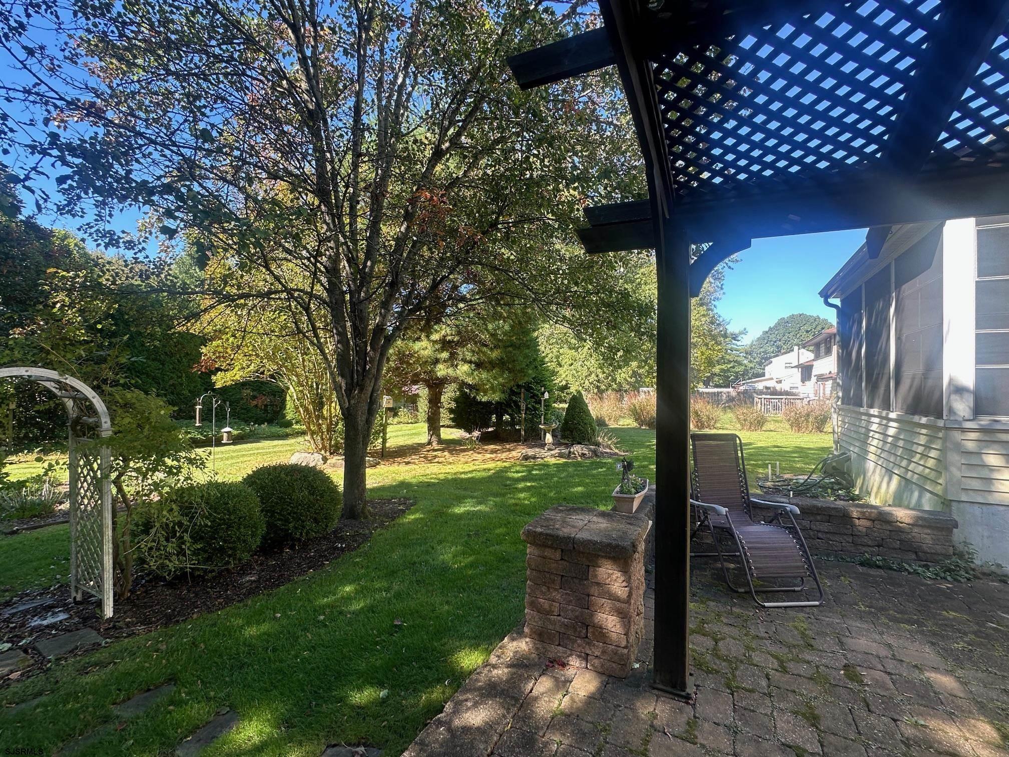 203 Rosemarie Dr