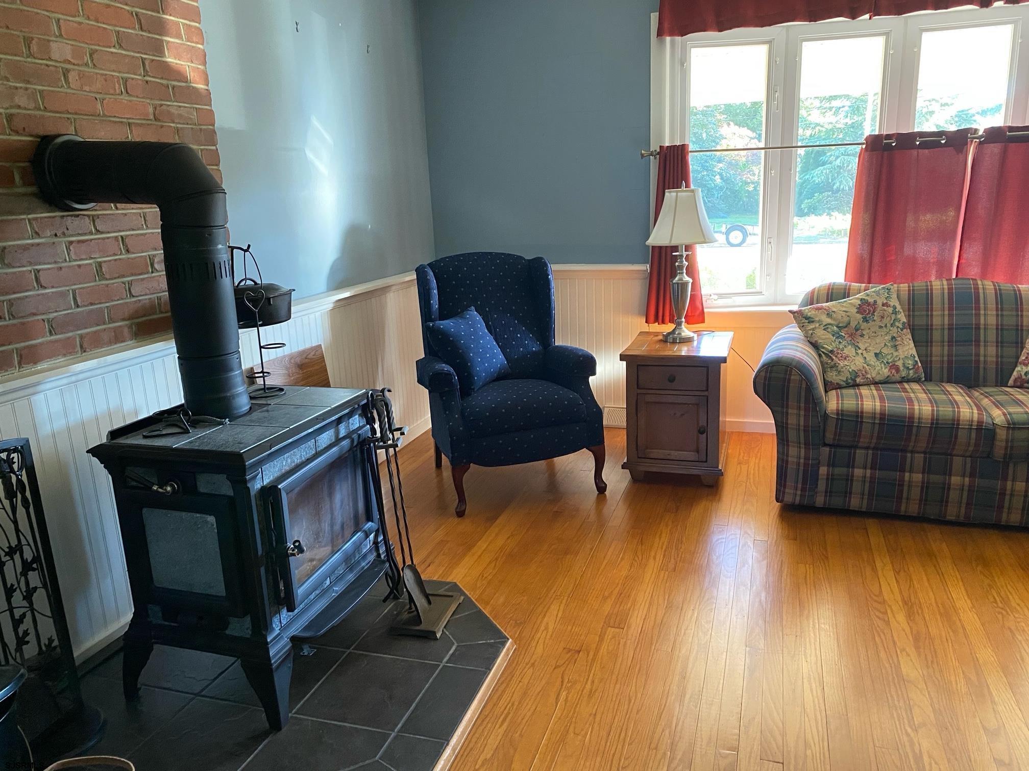 203 Rosemarie Dr