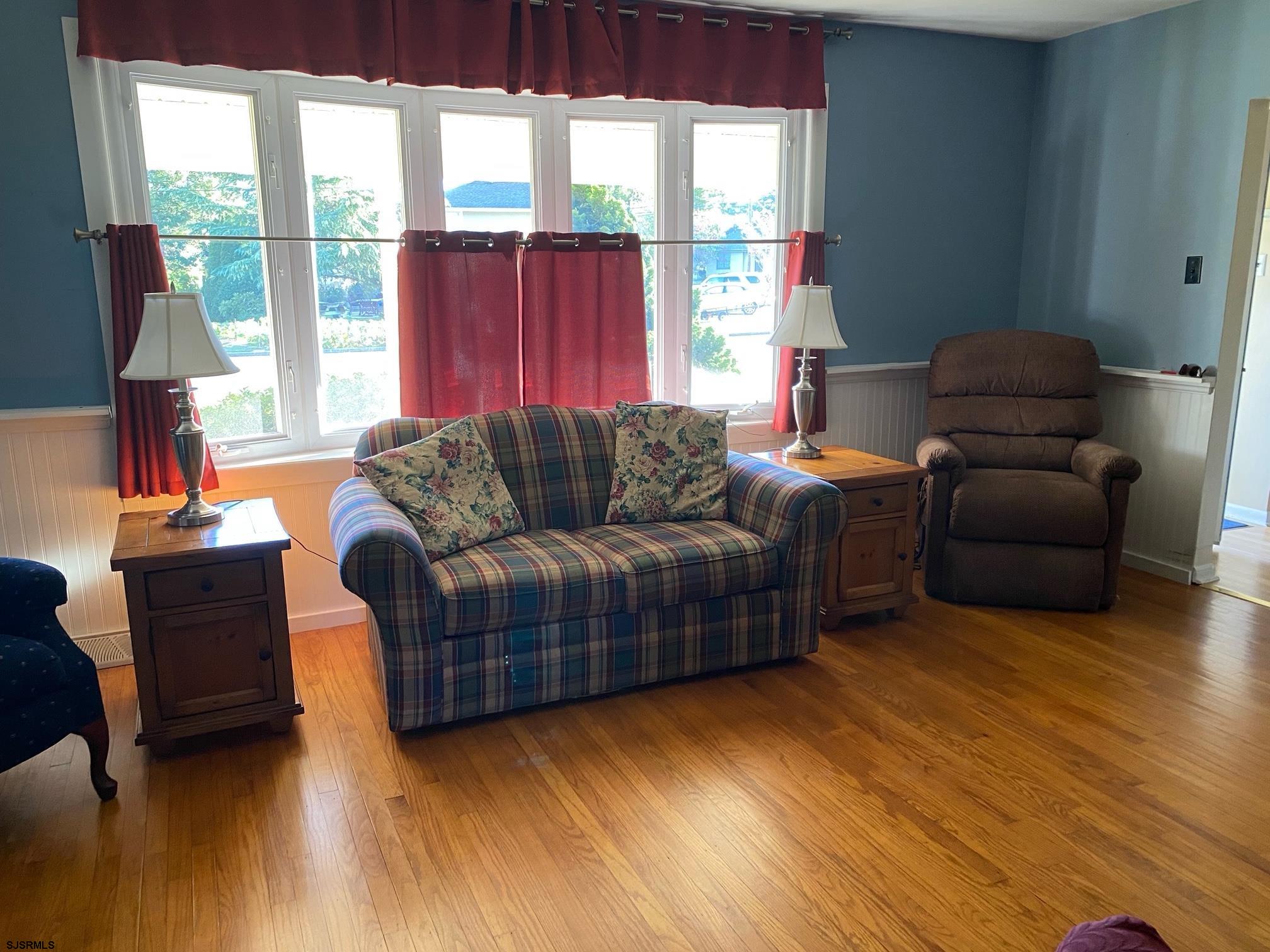 203 Rosemarie Dr