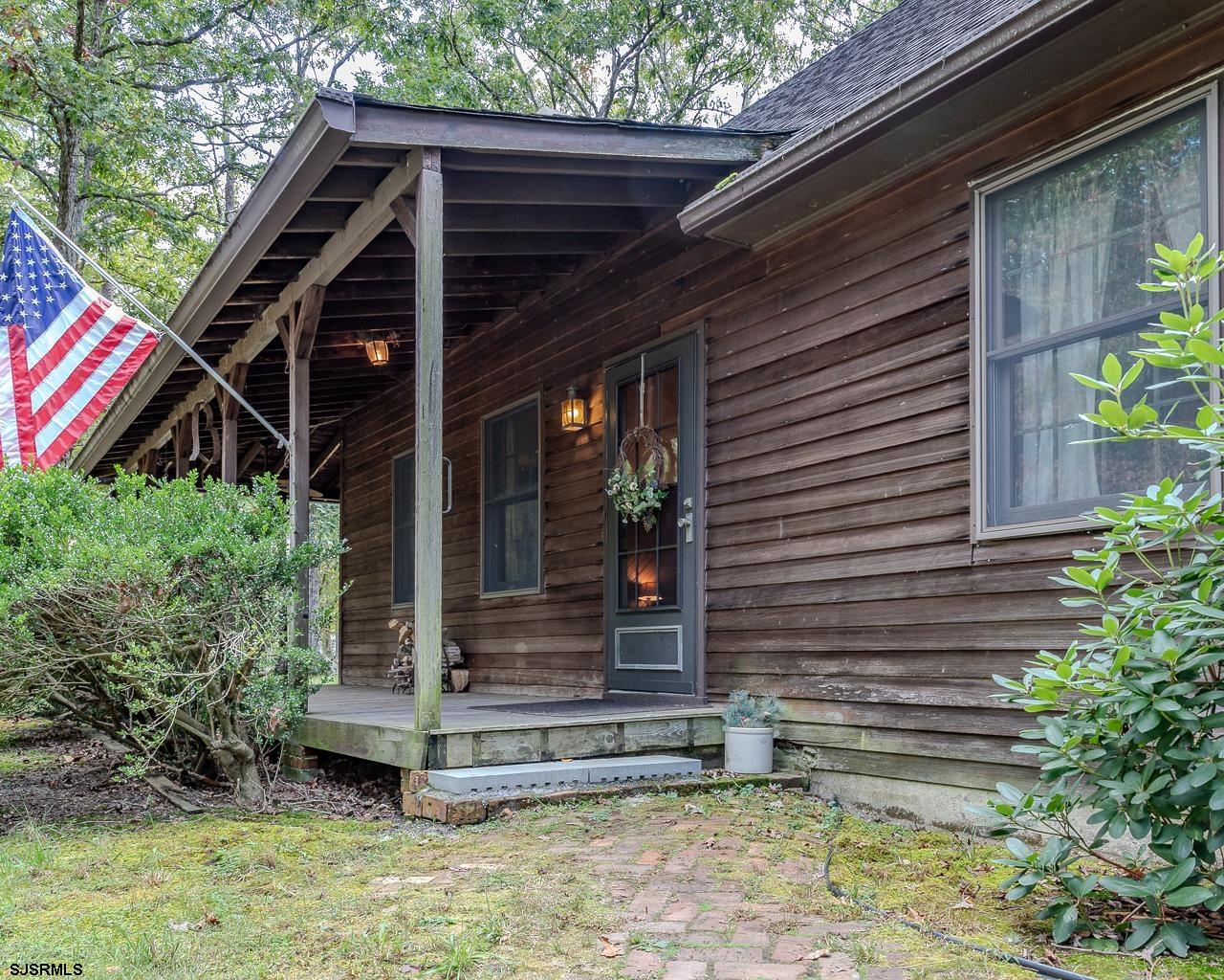 5477 Oak Street - Picture 2