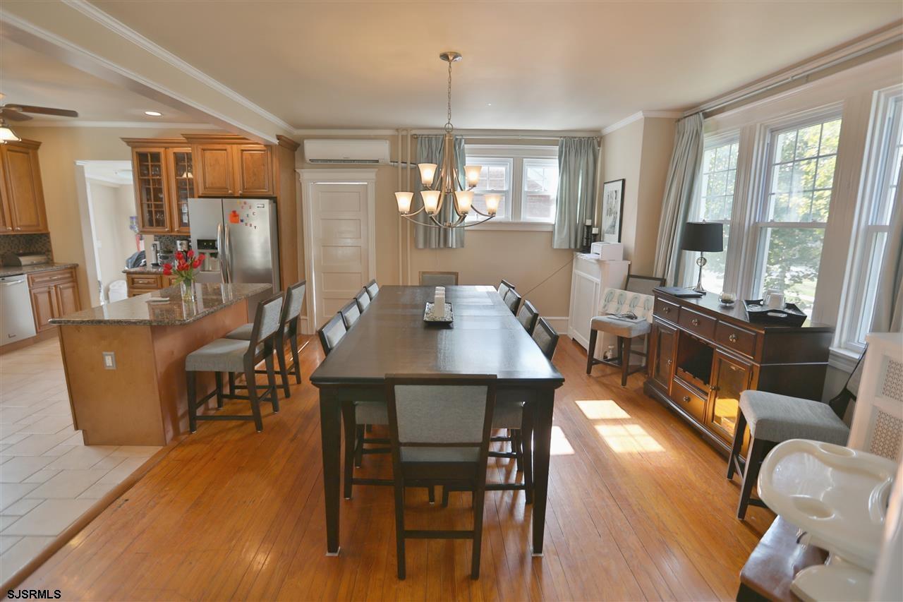 26 N Richards Avenue