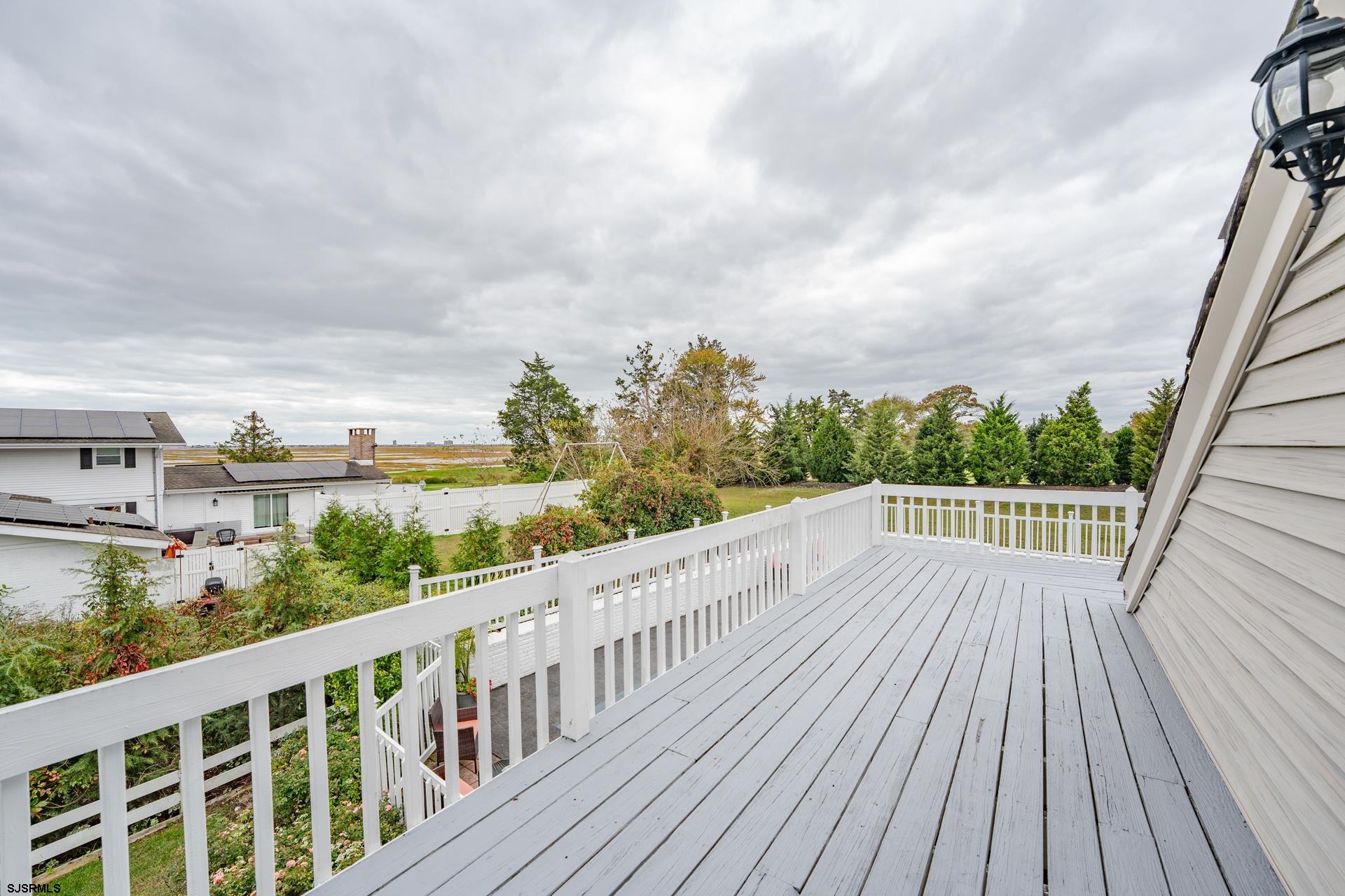 202 English Ln