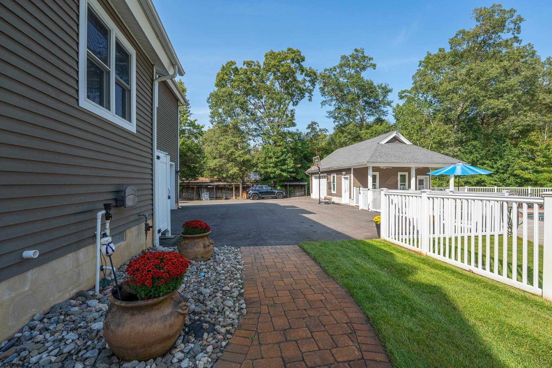 103 Tyler Rd