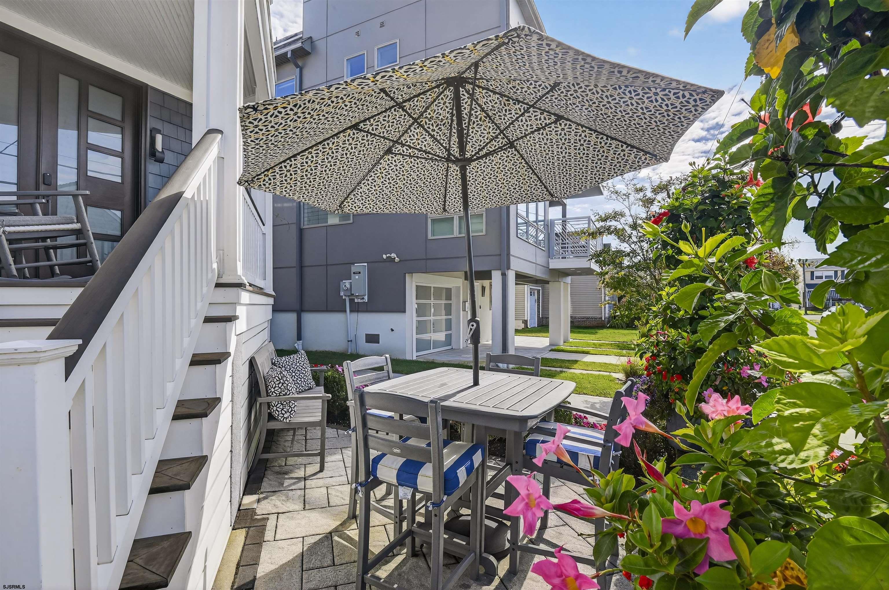 5 N Iroquois Avenue - Picture 2