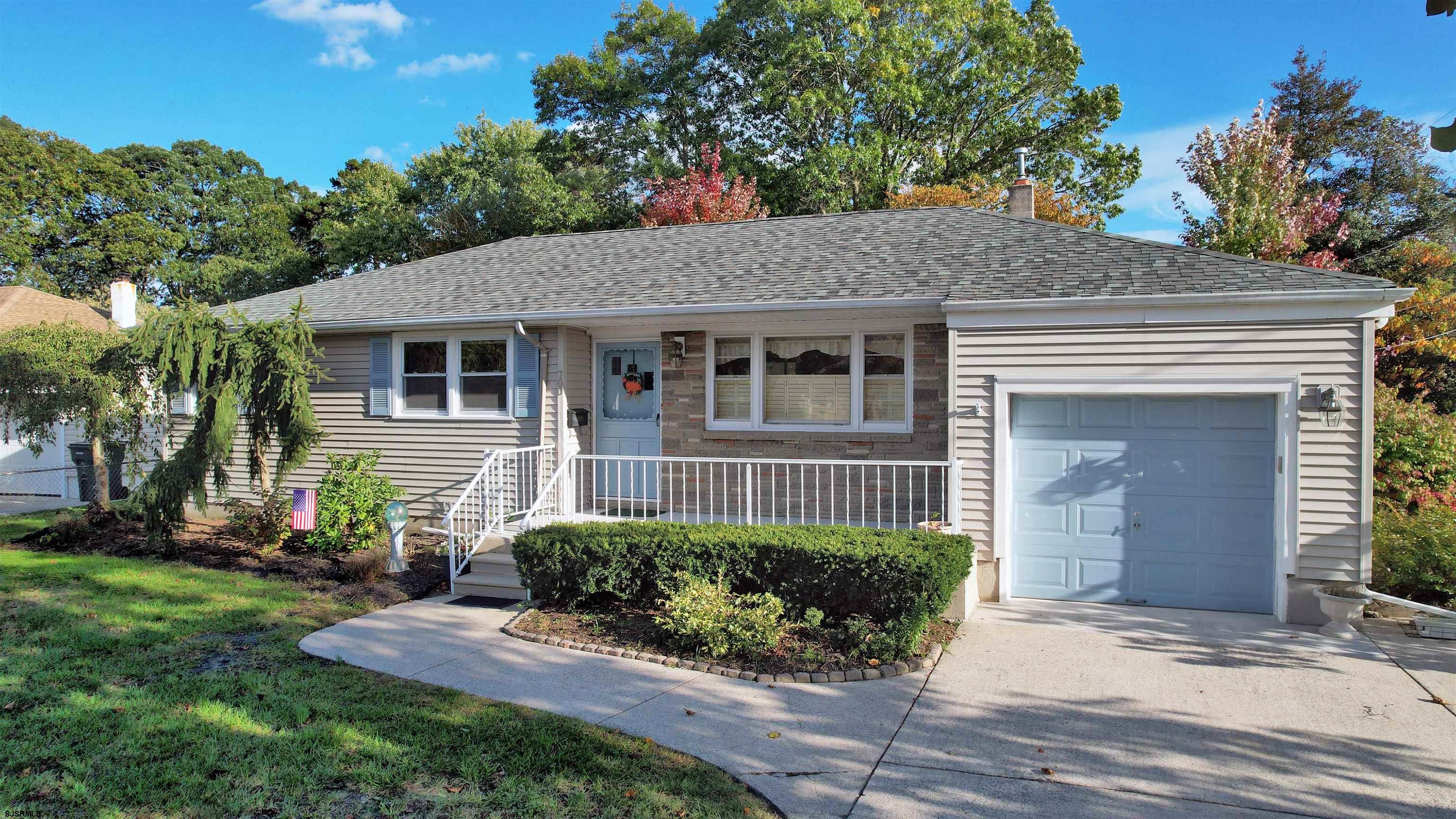 700 Debora Avenue - Picture 2