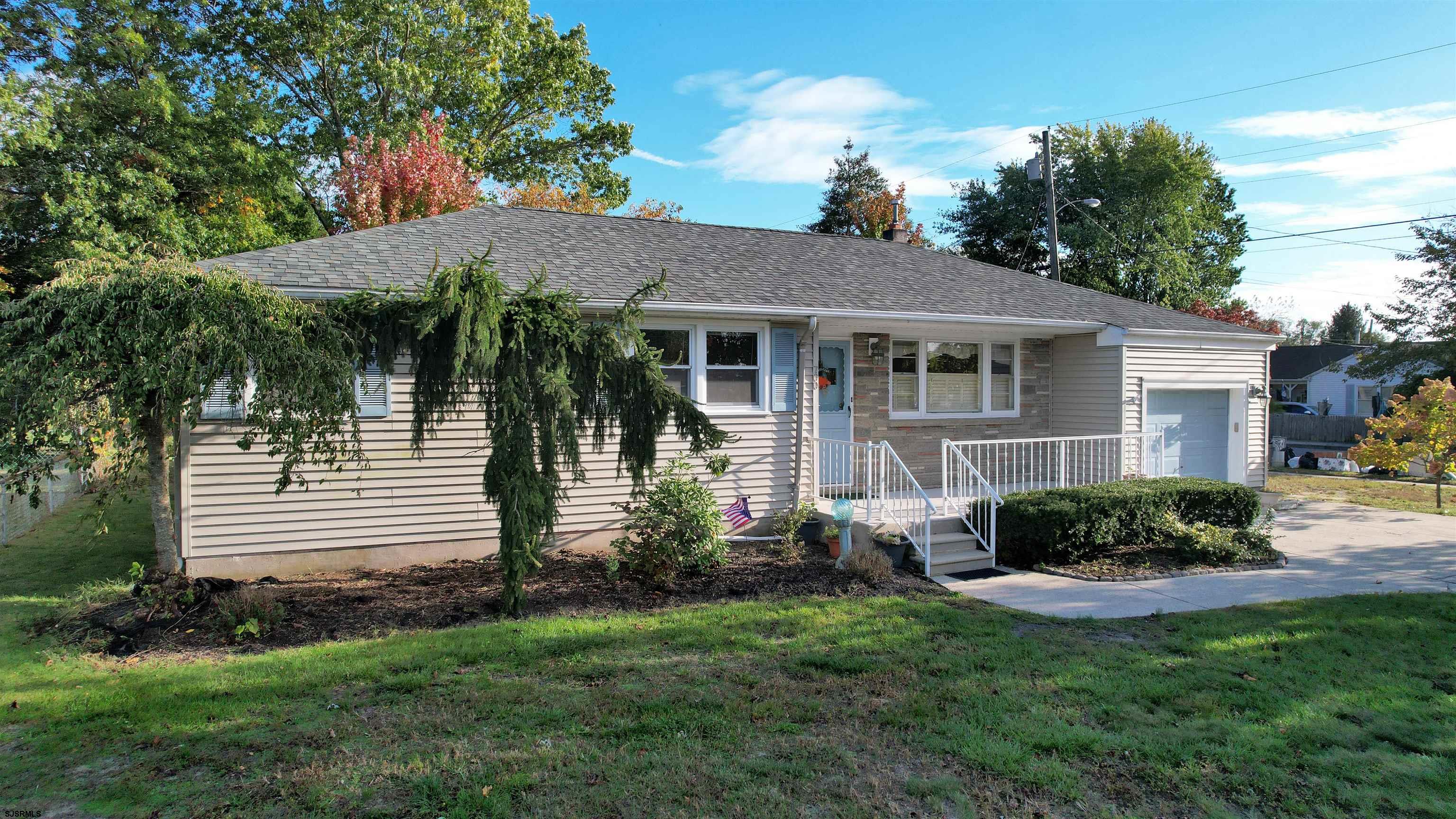 700 Debora Avenue