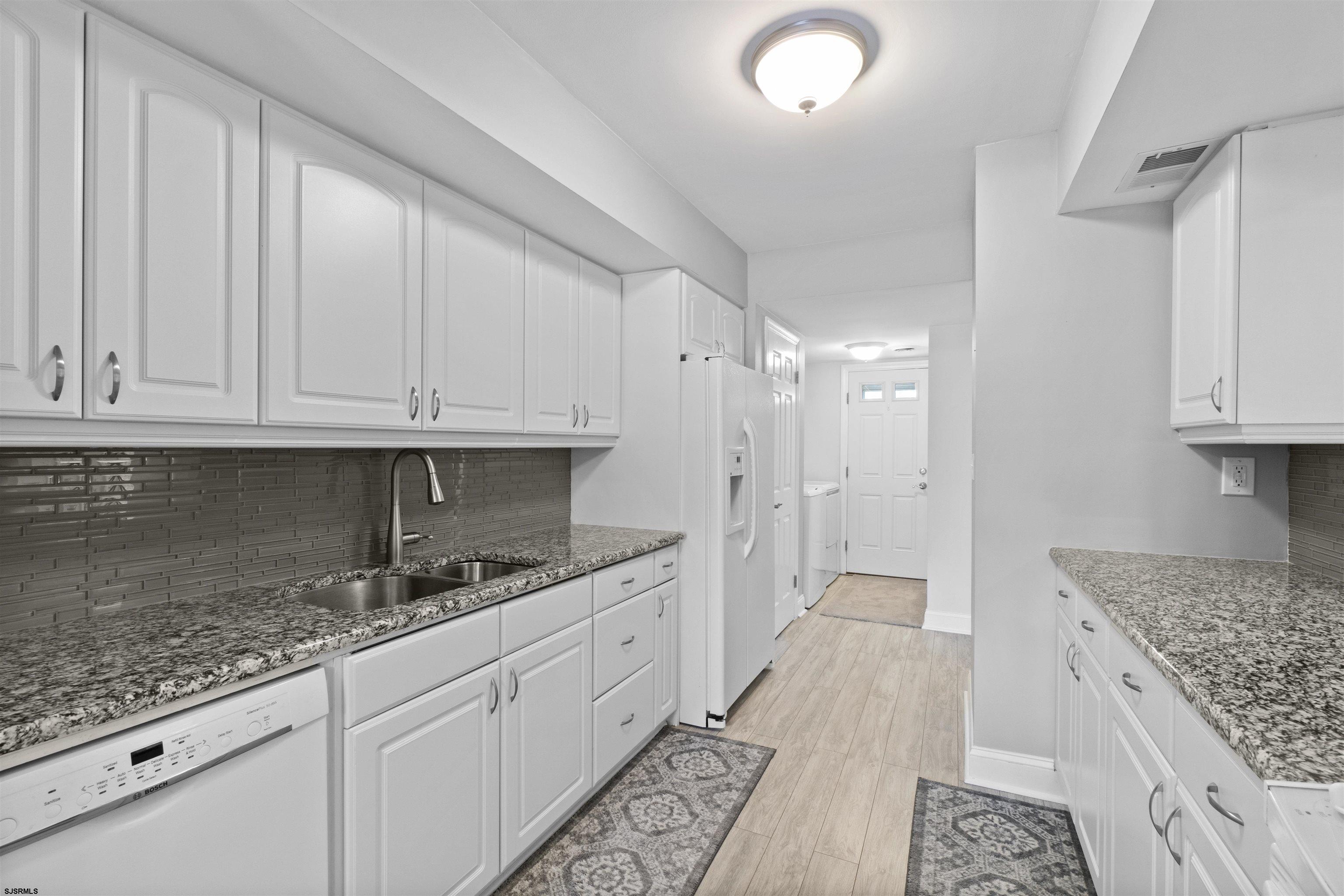 18 Greate Bay Dr Dr