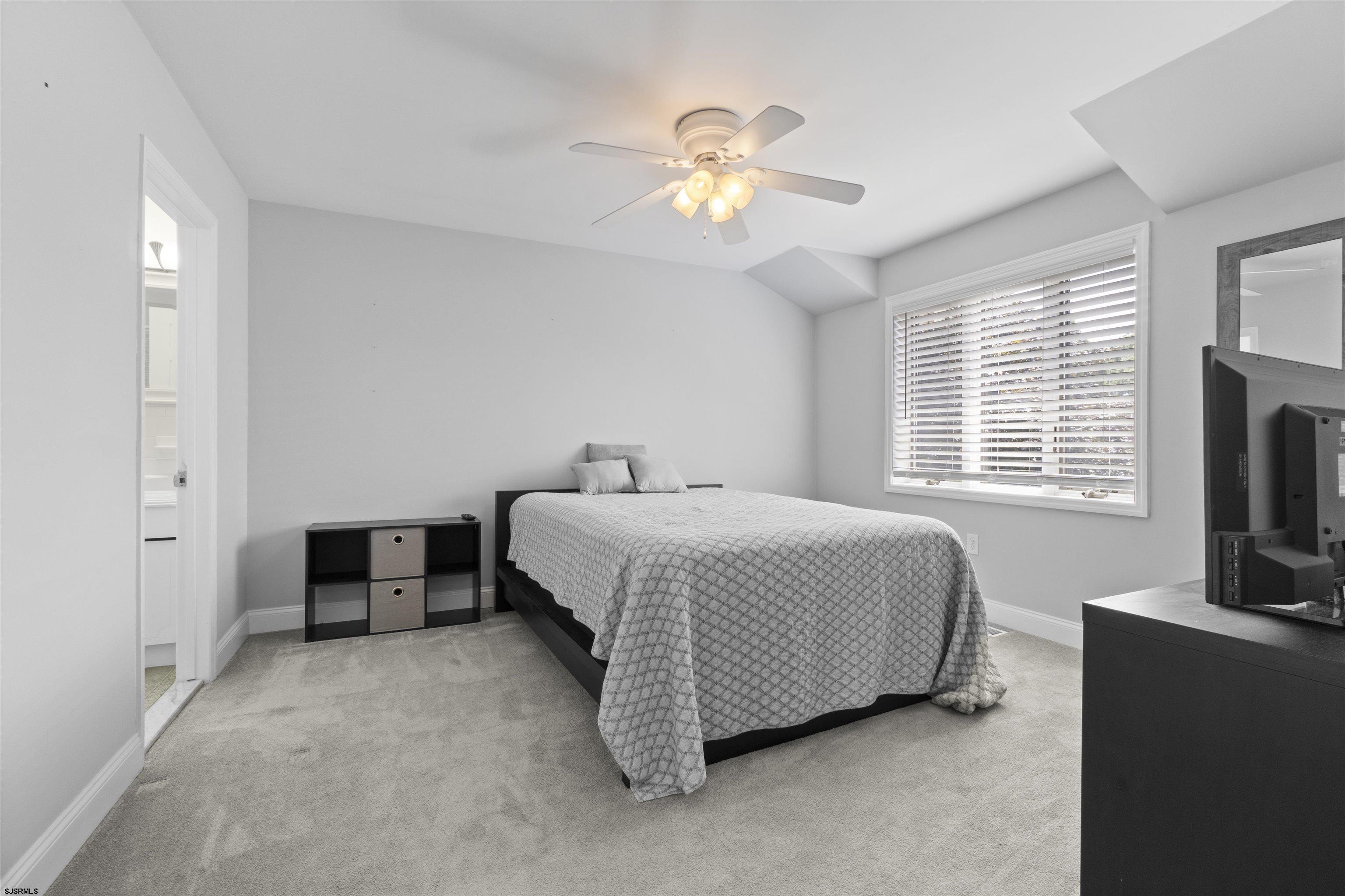 18 Greate Bay Dr Dr