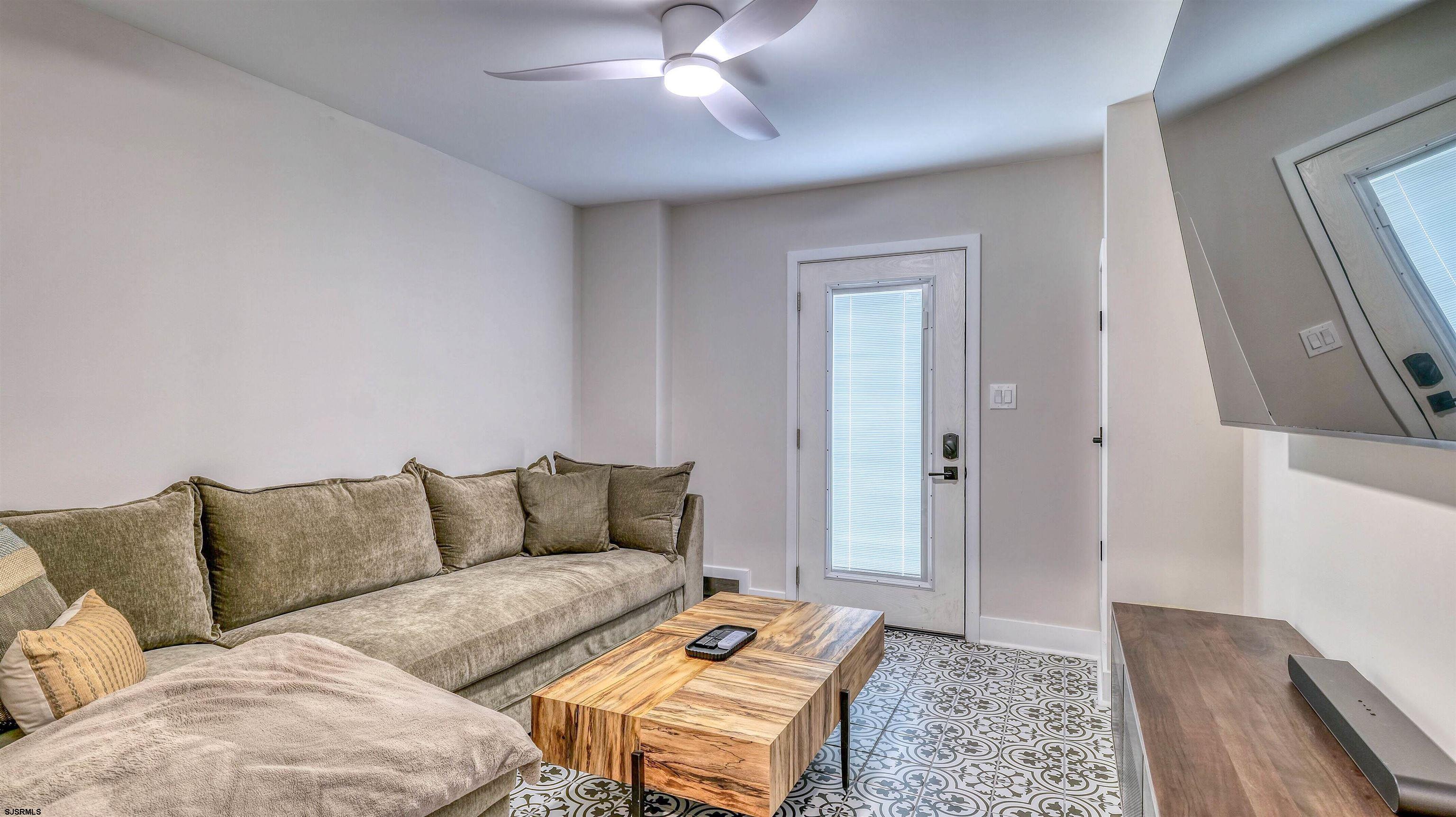 100 N Monroe #2 Avenue - Picture 3