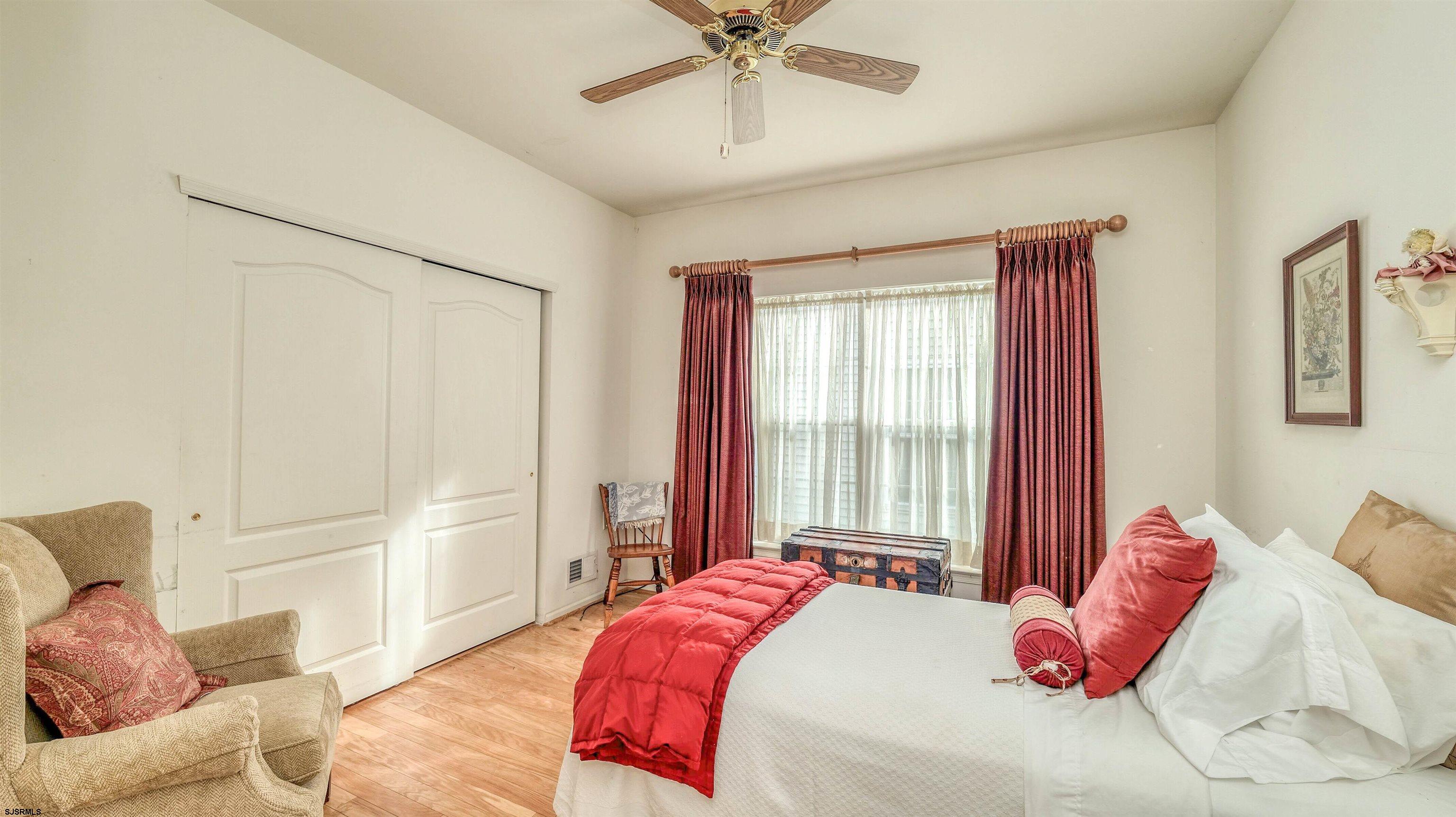 26 Burnside Dr