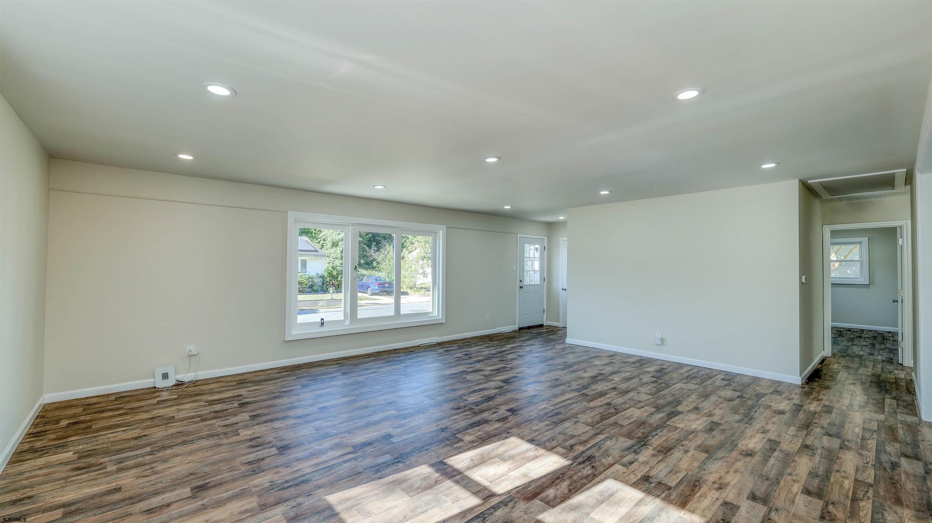 19 Merion Dr - Picture 3