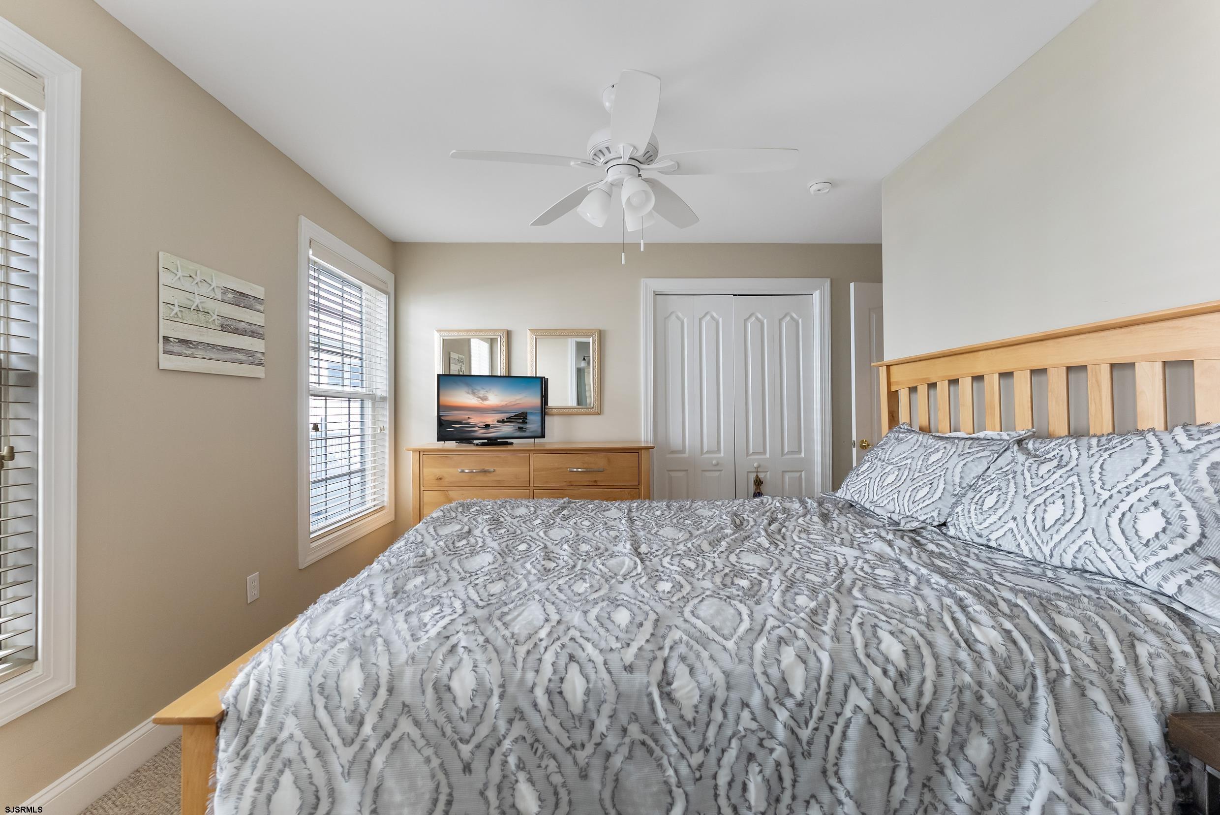 909 4th Street - Picture 4