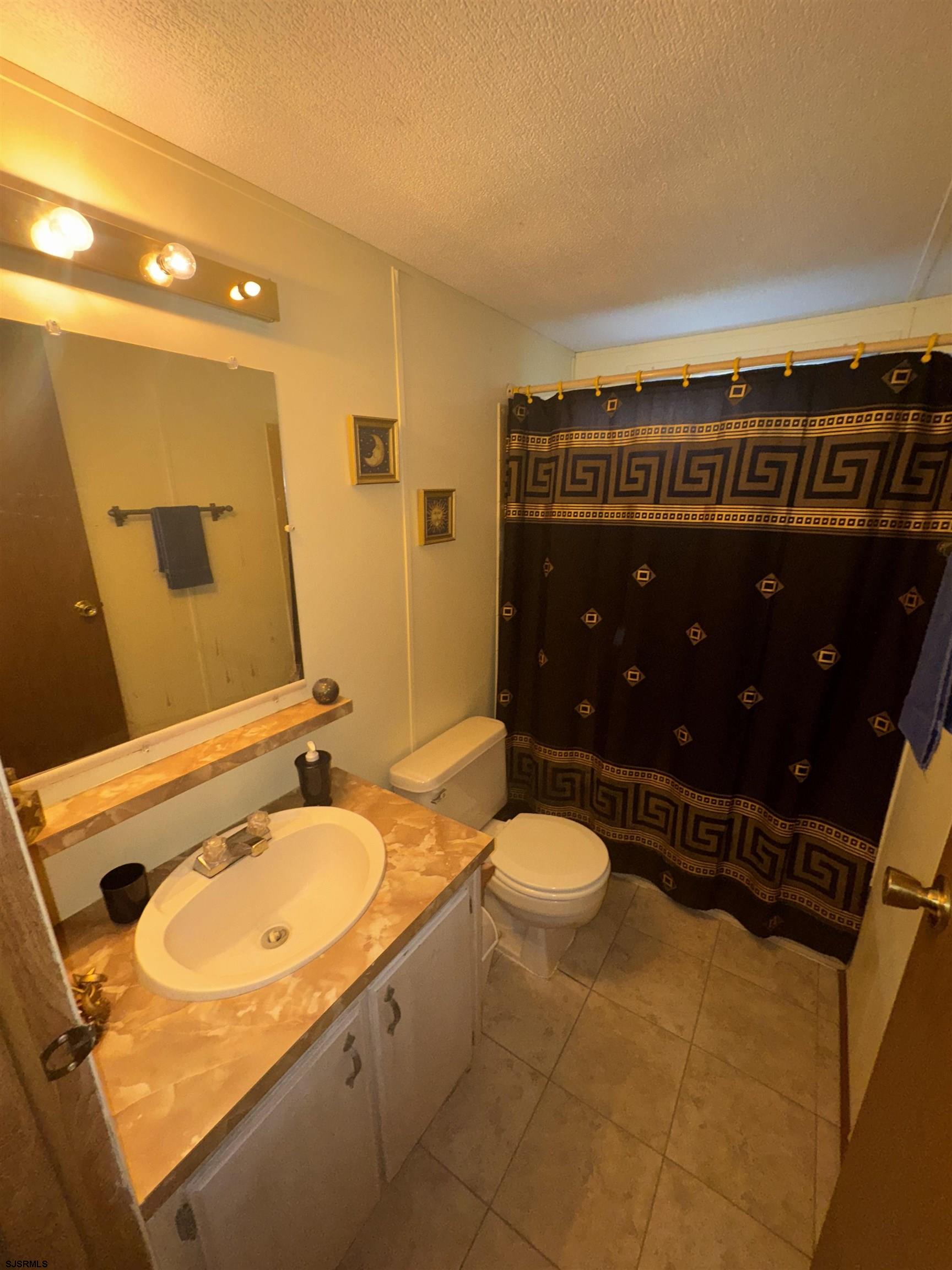 115 Mast Dr