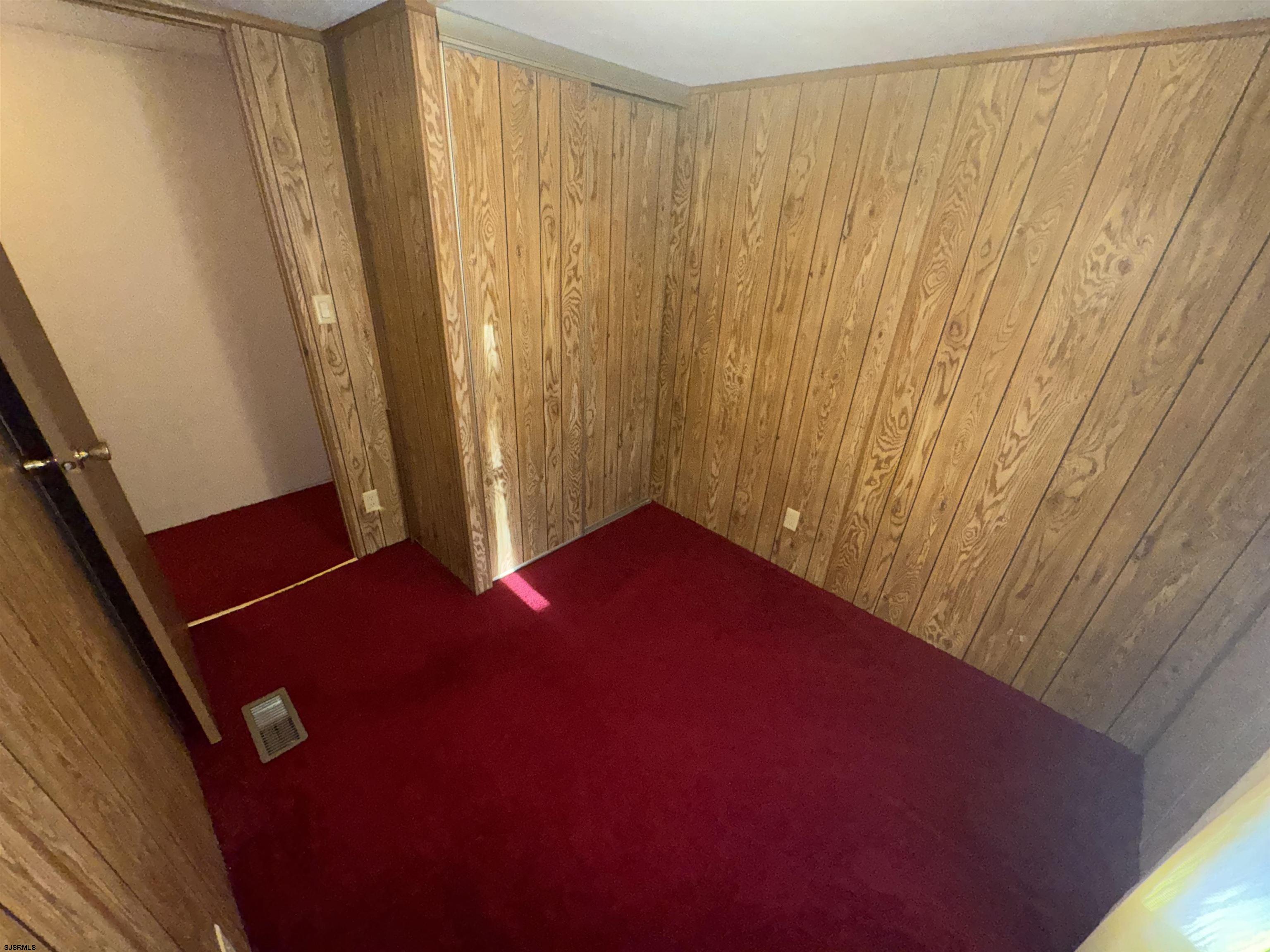 115 Mast Dr