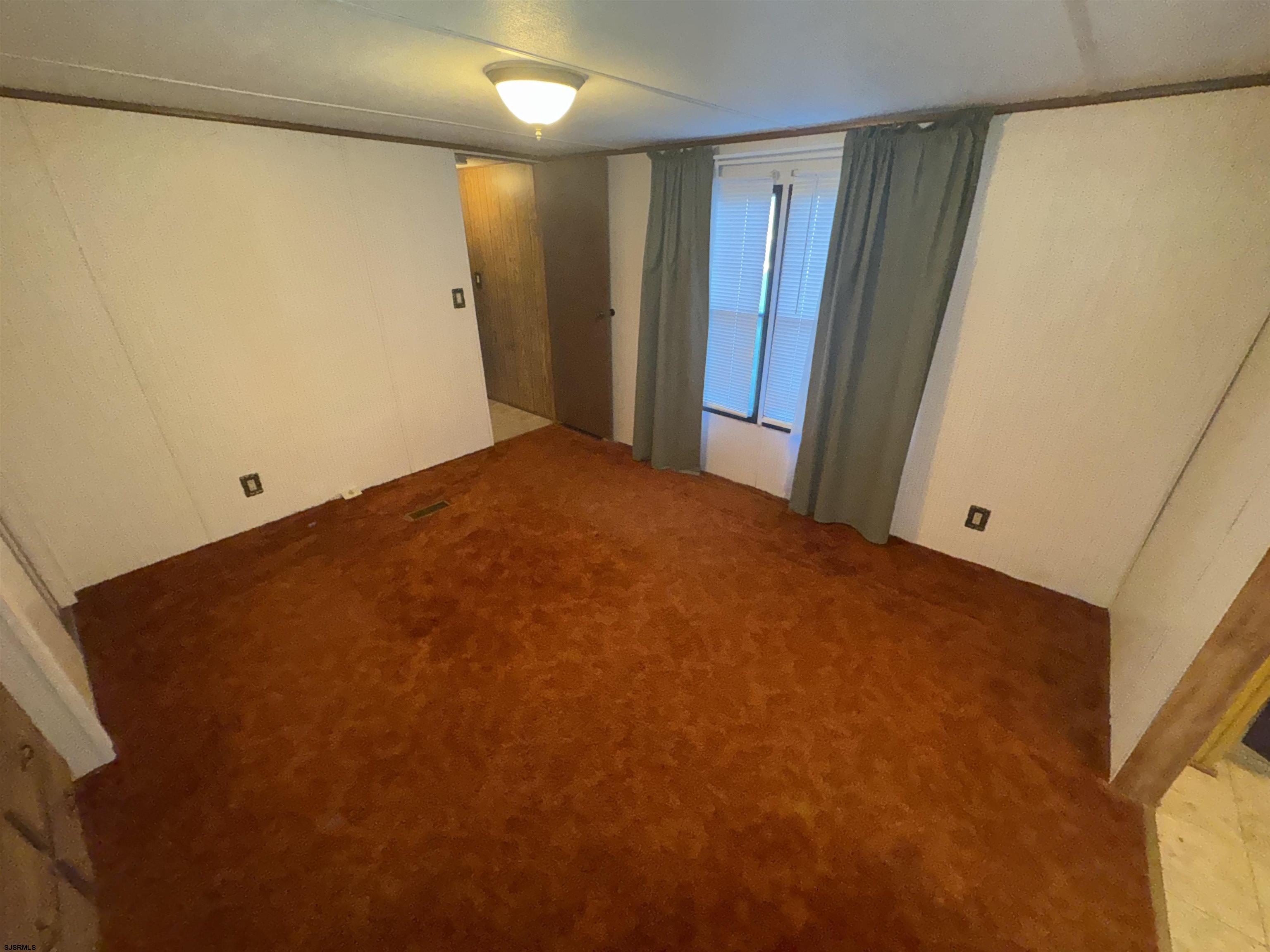 115 Mast Dr