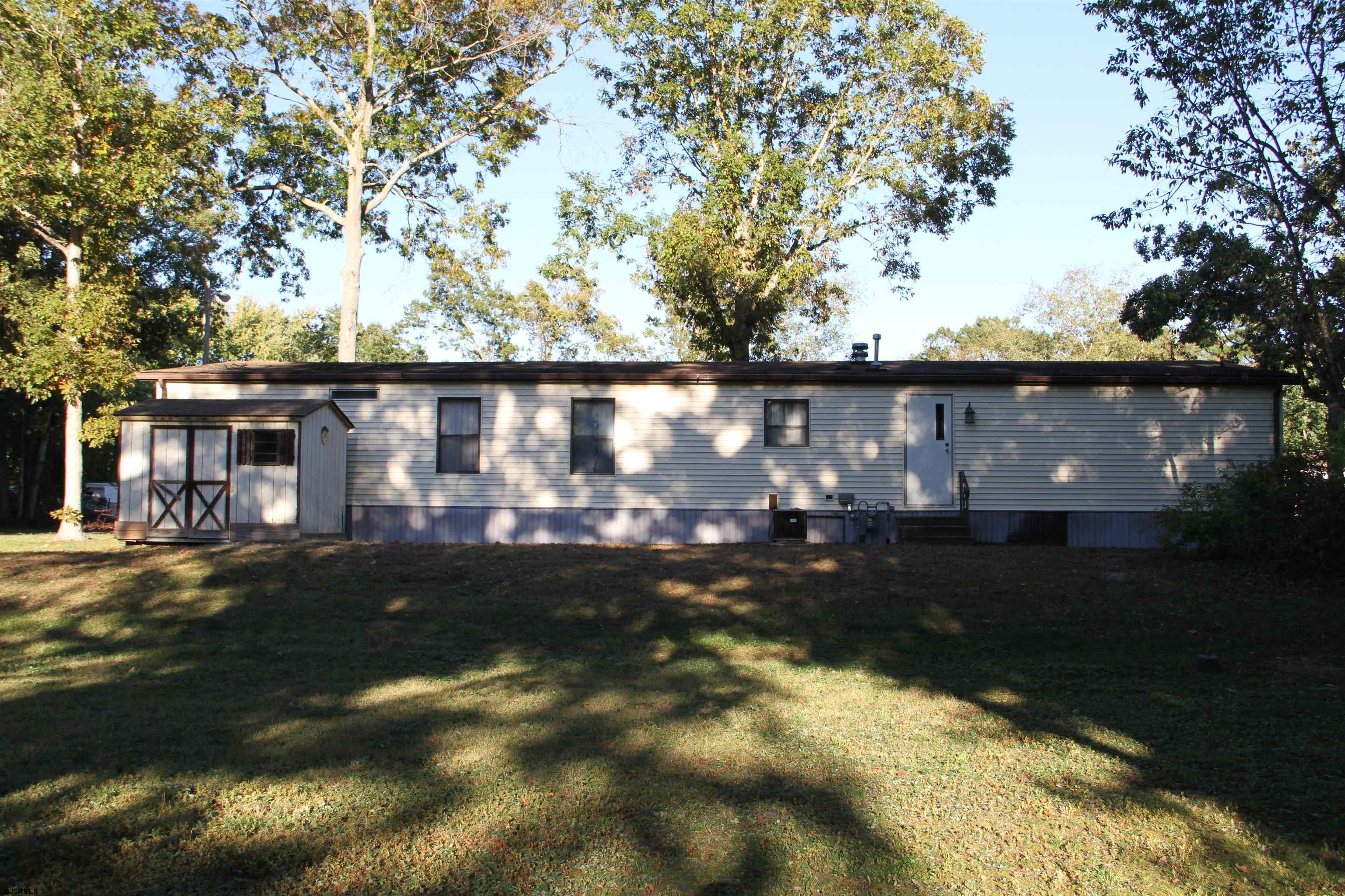 115 Mast Dr - Picture 2