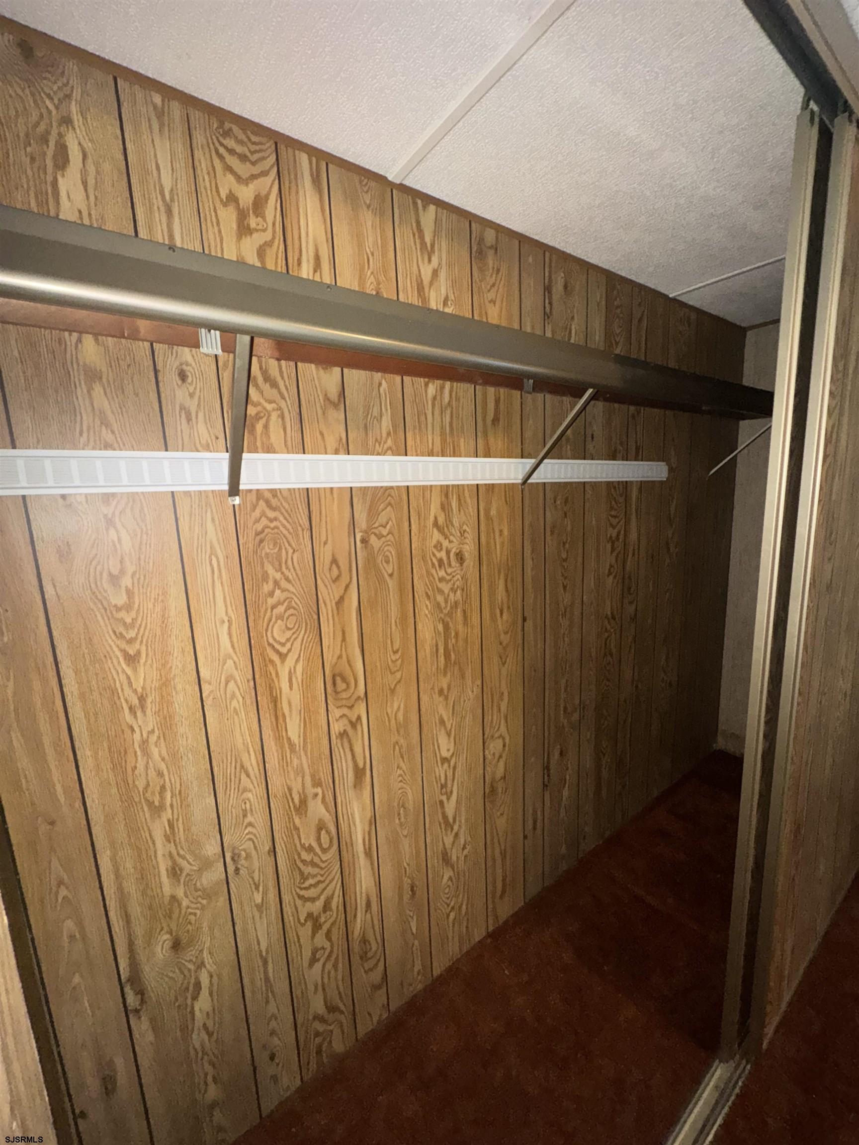 115 Mast Dr