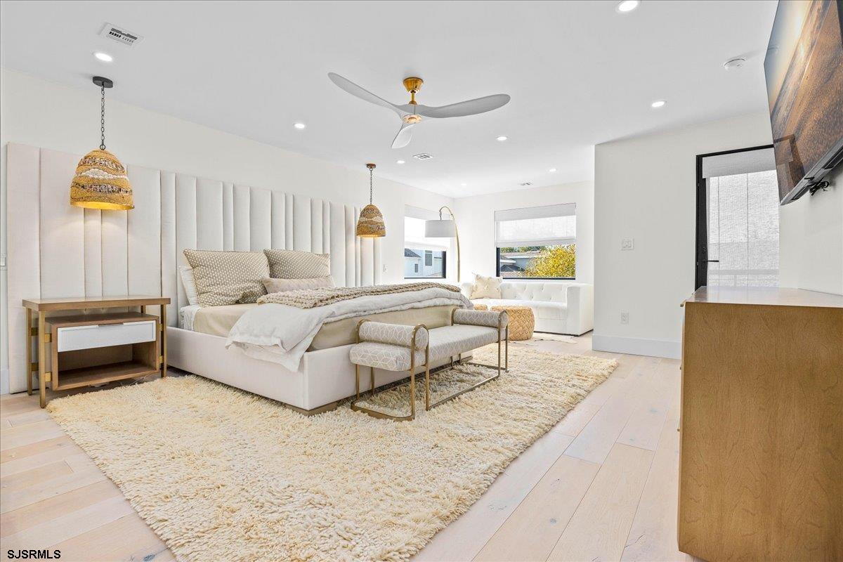 17 N Mansfield Avenue