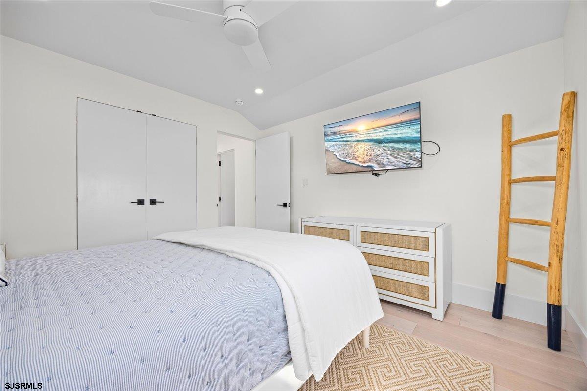 17 N Mansfield Avenue