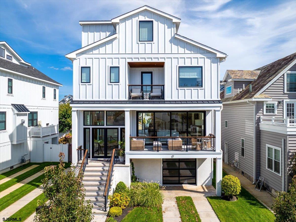 17 N Mansfield Avenue