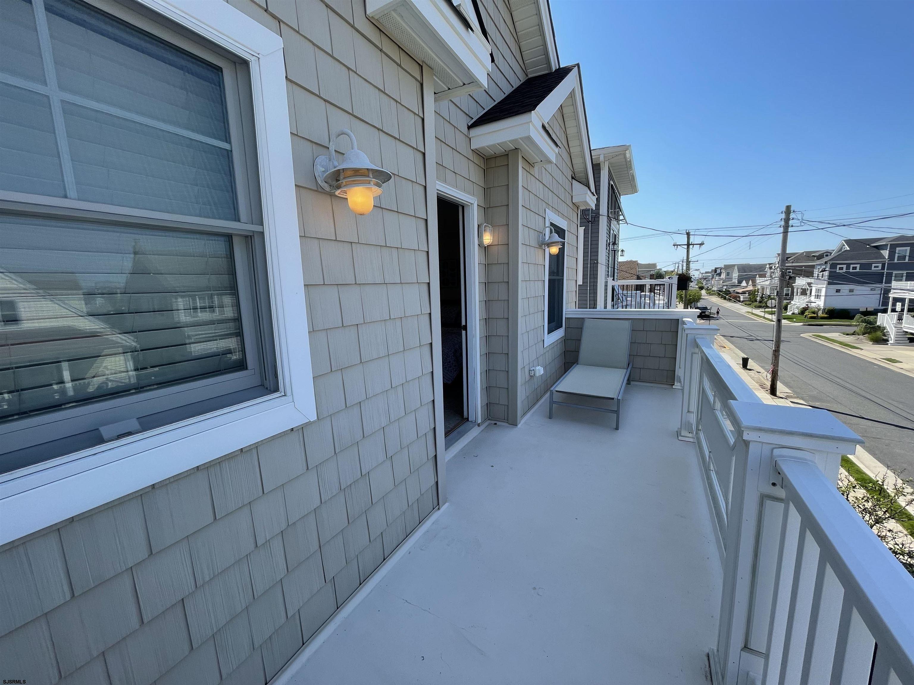 107 N Douglas