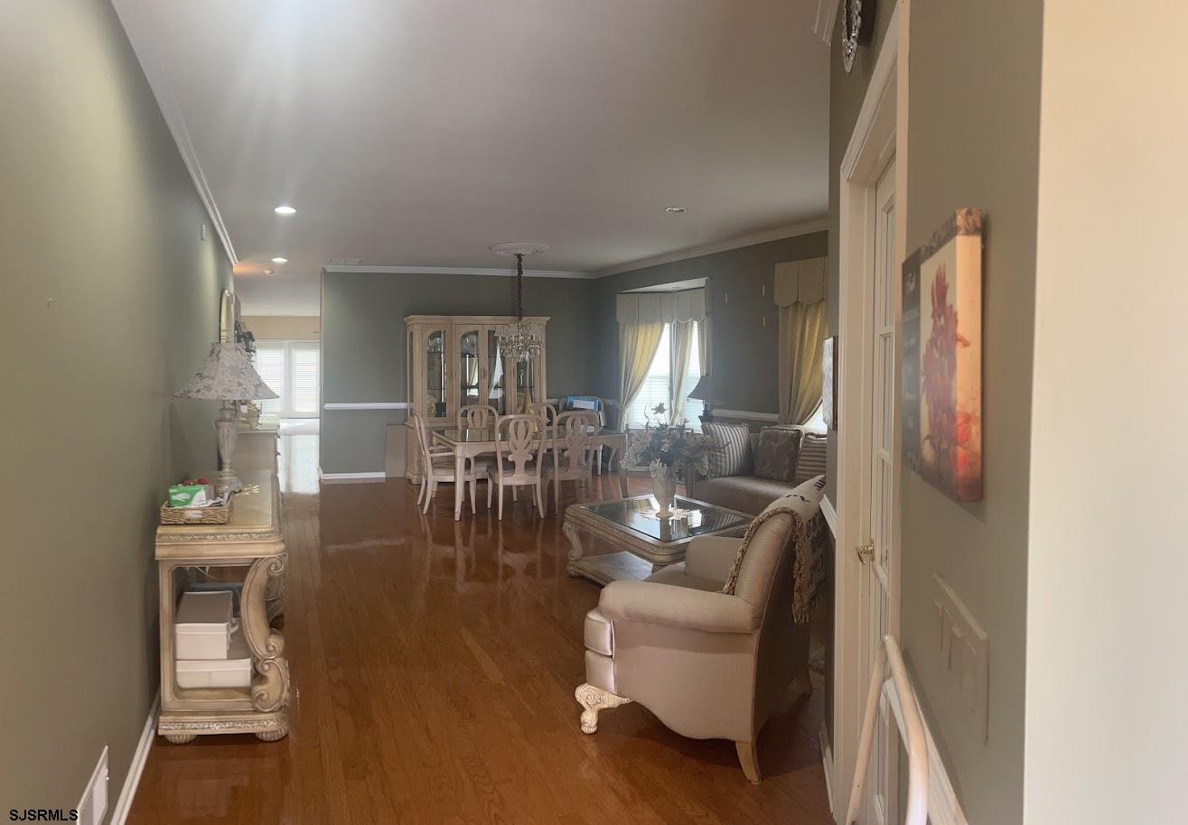 318 Mcclellan Road - Picture 1
