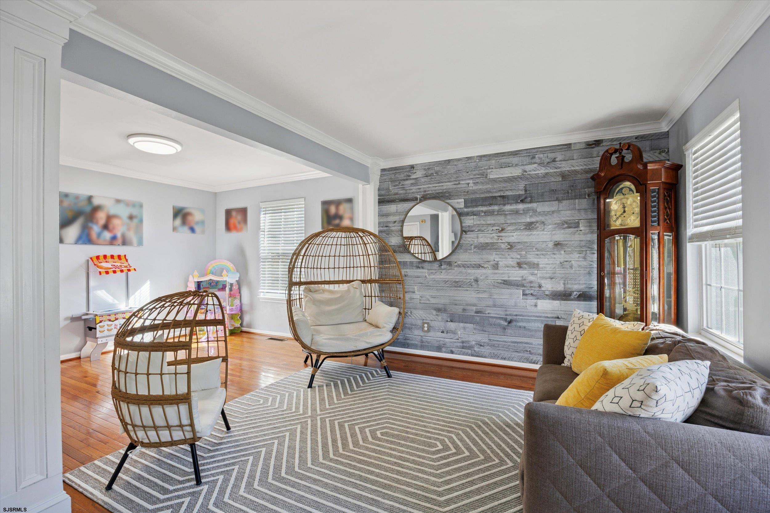 223 Sun Valley Cir - Picture 4